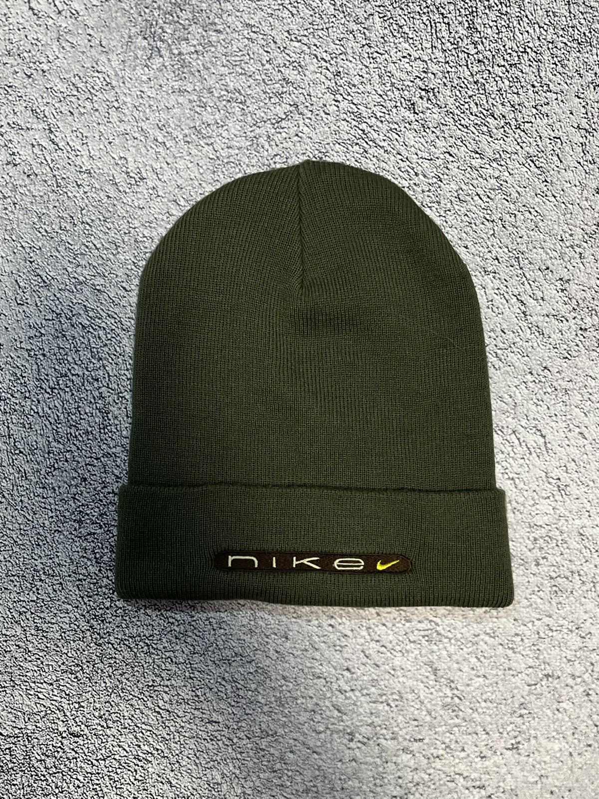 Nike Vintage Nike Beanie Hat Y2K Winter Knit Center Logo Cuffed Size ONE SIZE - 1 Thumbnail