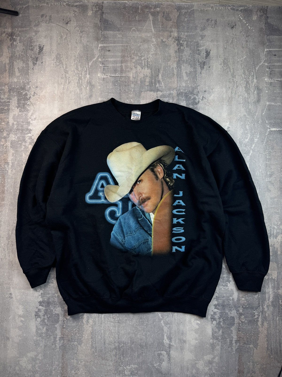 Gildan Vintage Alan Jackson Neon AJ Graphic Sweatshirt 90s/00s Size US XL / EU 56 / 4 - 1 Thumbnail