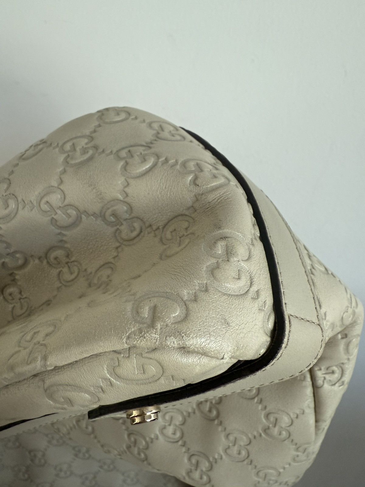 Gucci RARE Gucci Guccissma Cream Leather Shoulder Bag Size ONE SIZE - 6 Thumbnail