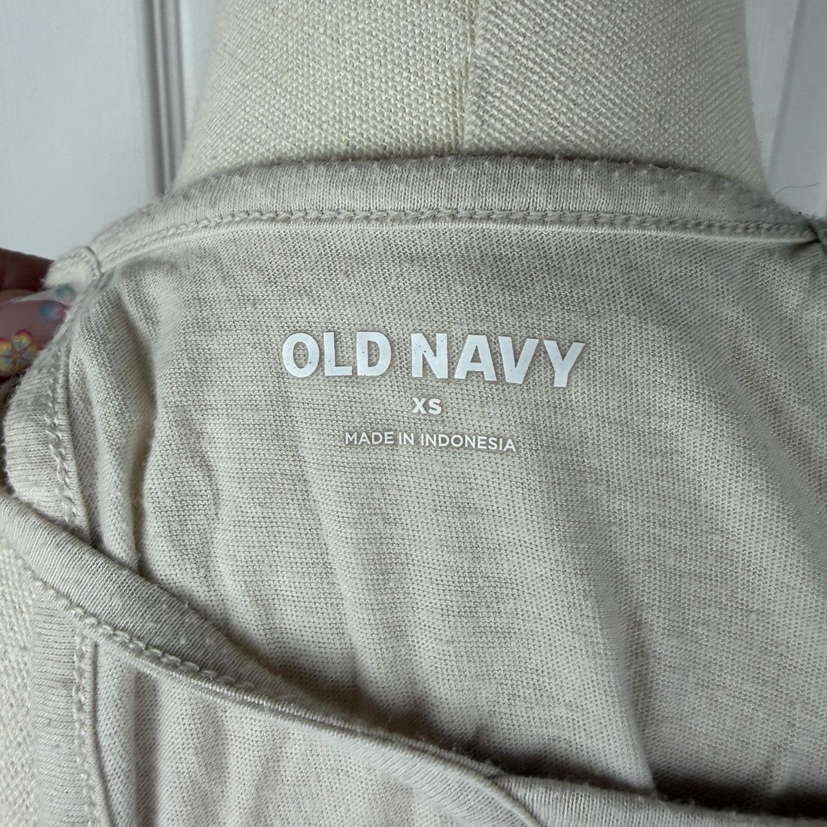 Old Navy Old navy cream flowy tank top Size XS / US 0-2 / IT 36-38 - 3 Thumbnail