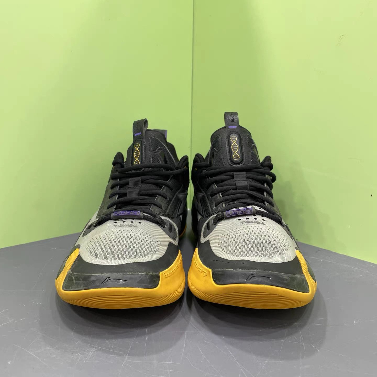 Li-Ning Li-Ning Way of Wade 10 "Lakers" Basketball Shoes K15 Size US 8.5 / EU 41-42 - 2 Thumbnail