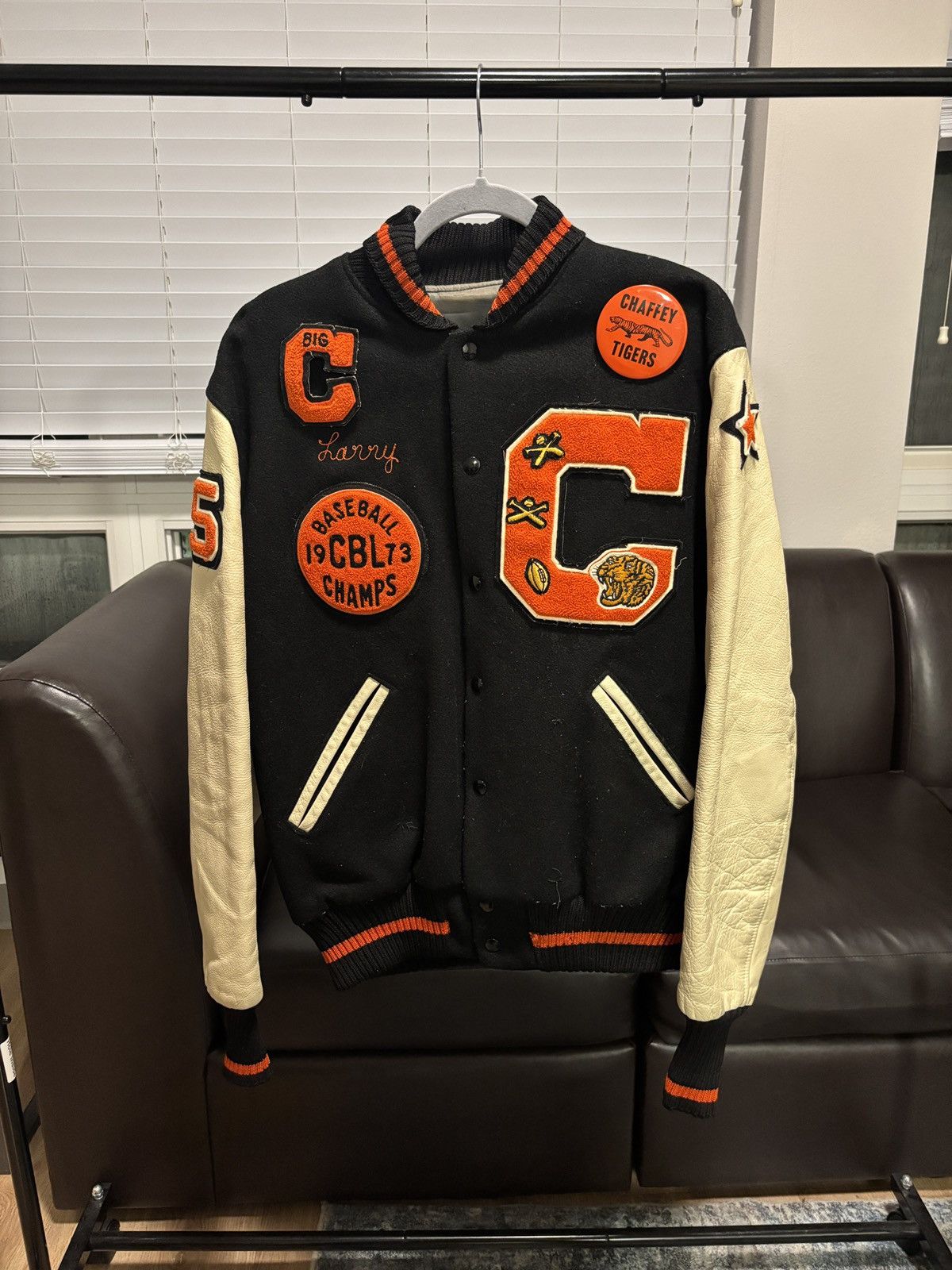 Vintage Vintage 60-70s black and orange varsity jacket w/patches Size US L / EU 52-54 / 3 - 1 Thumbnail