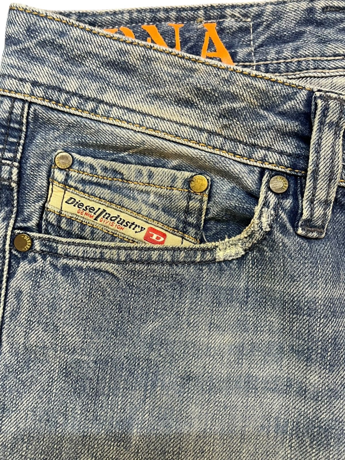 Beauty Beast × Diesel × Diesel Black Gold Vintage Diesel Viker-R-Box Faded Distressed Denim Size US 29 - 5 Thumbnail
