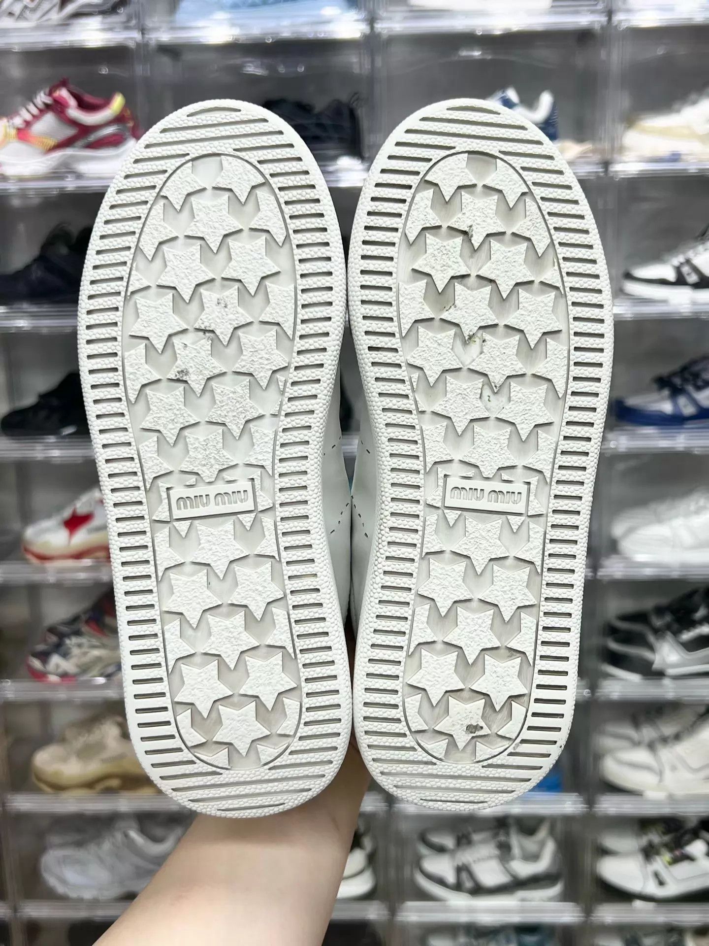 Miu Miu MIU MIU White Distressed Leather Low-Top Sneaker 37.5 Size US 7 / IT 37 - 8 Thumbnail