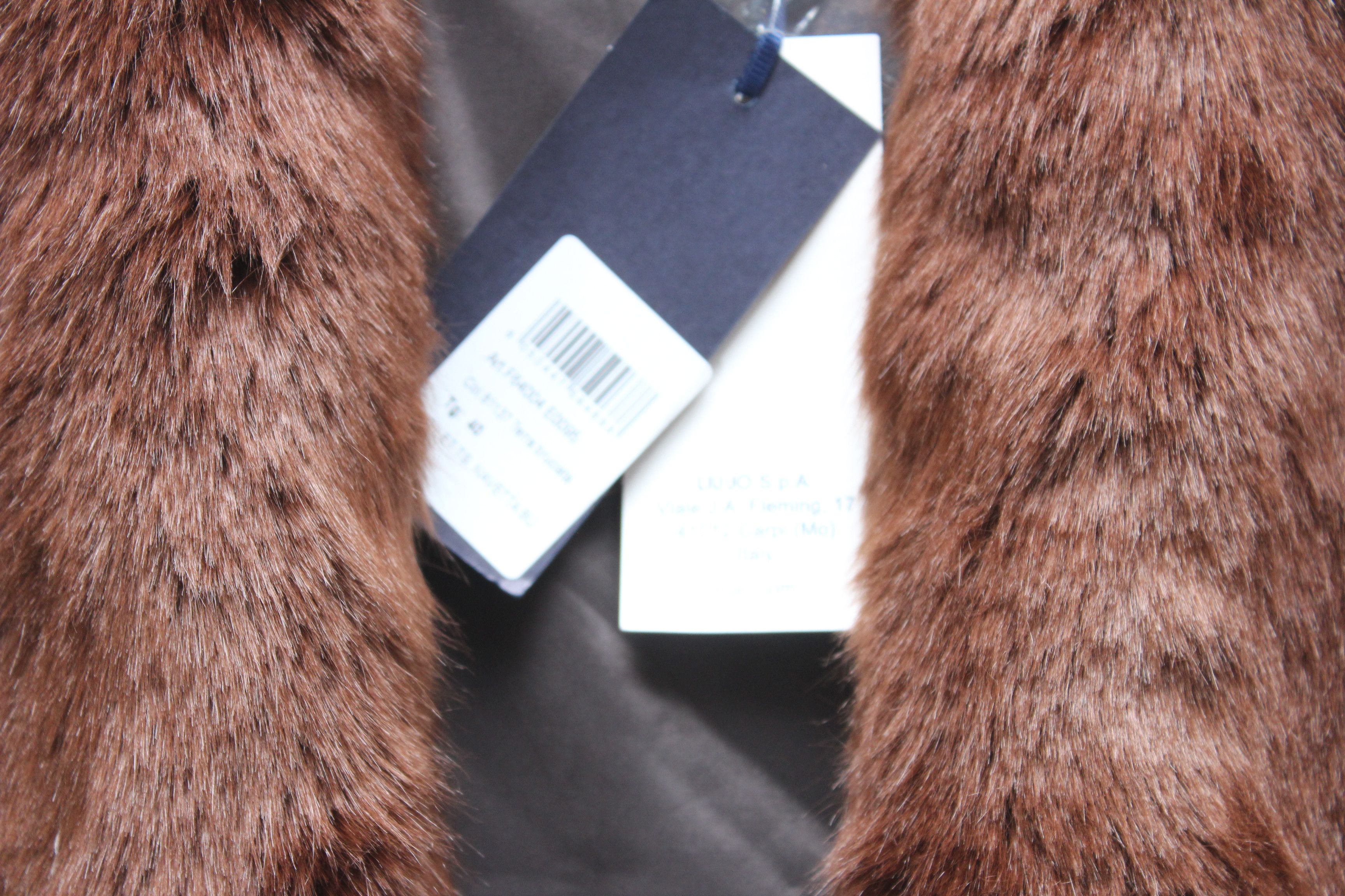 Liu Jo Liu Jo Vest Fur Womens Size 40 Hype Rare Authentic Size S / US 4 / IT 40 - 6 Thumbnail