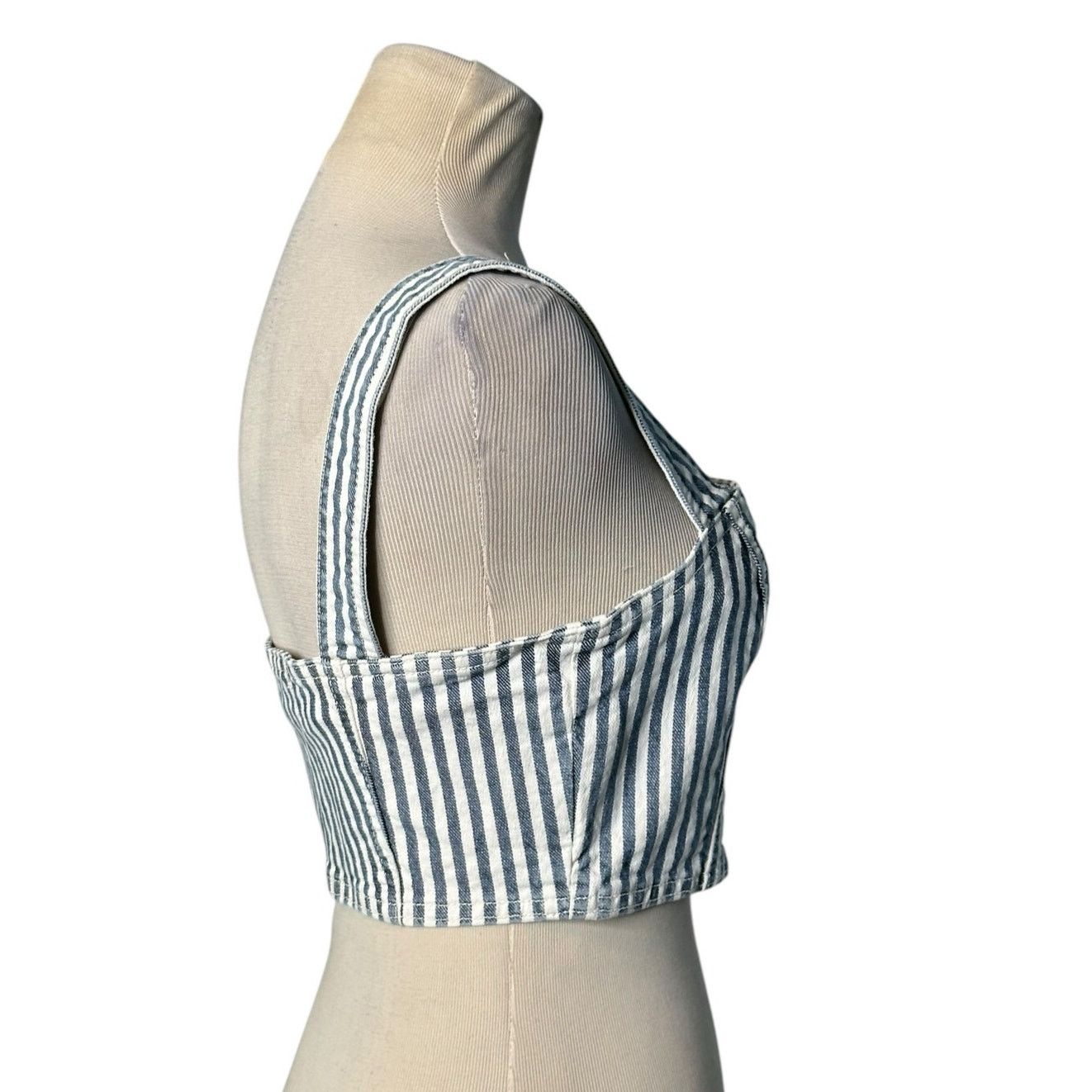 Zara Zara blue white denim strappy crop top size Small Size S / US 4 / IT 40 - 7 Thumbnail