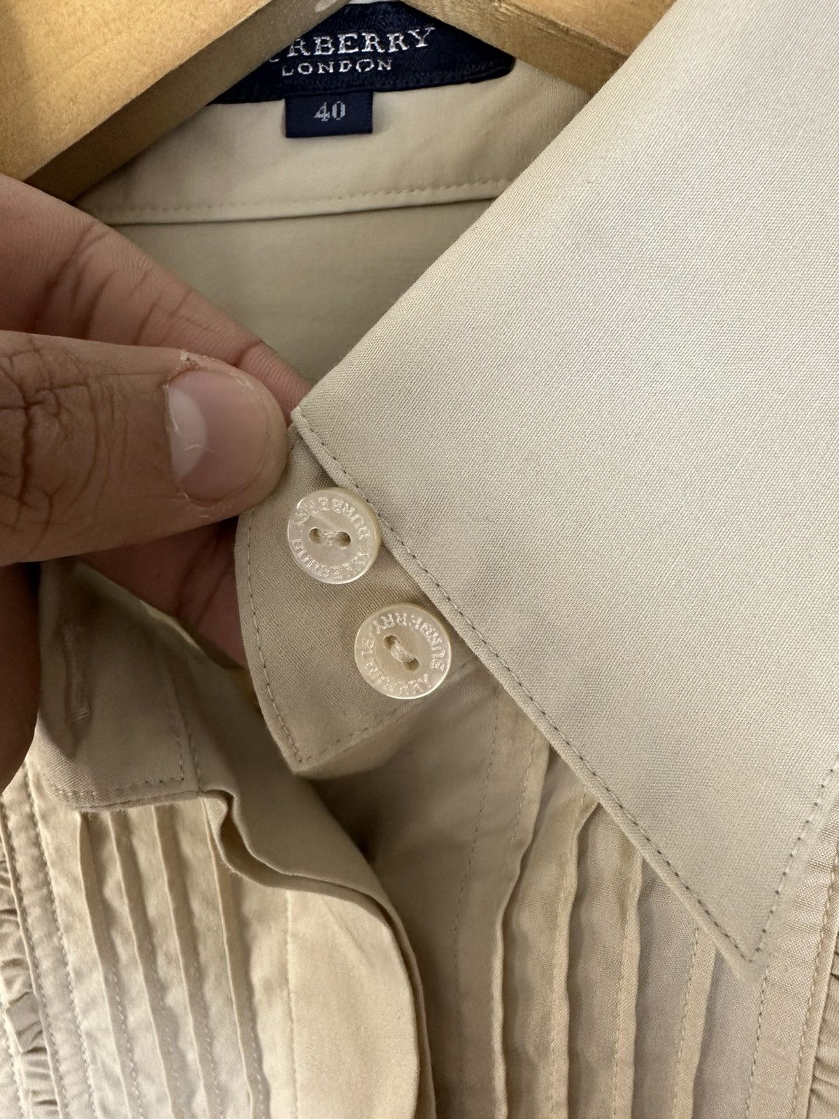 Burberry Burberry Pleated Button Up Shirt Size M / US 6-8 / IT 42-44 - 7 Thumbnail