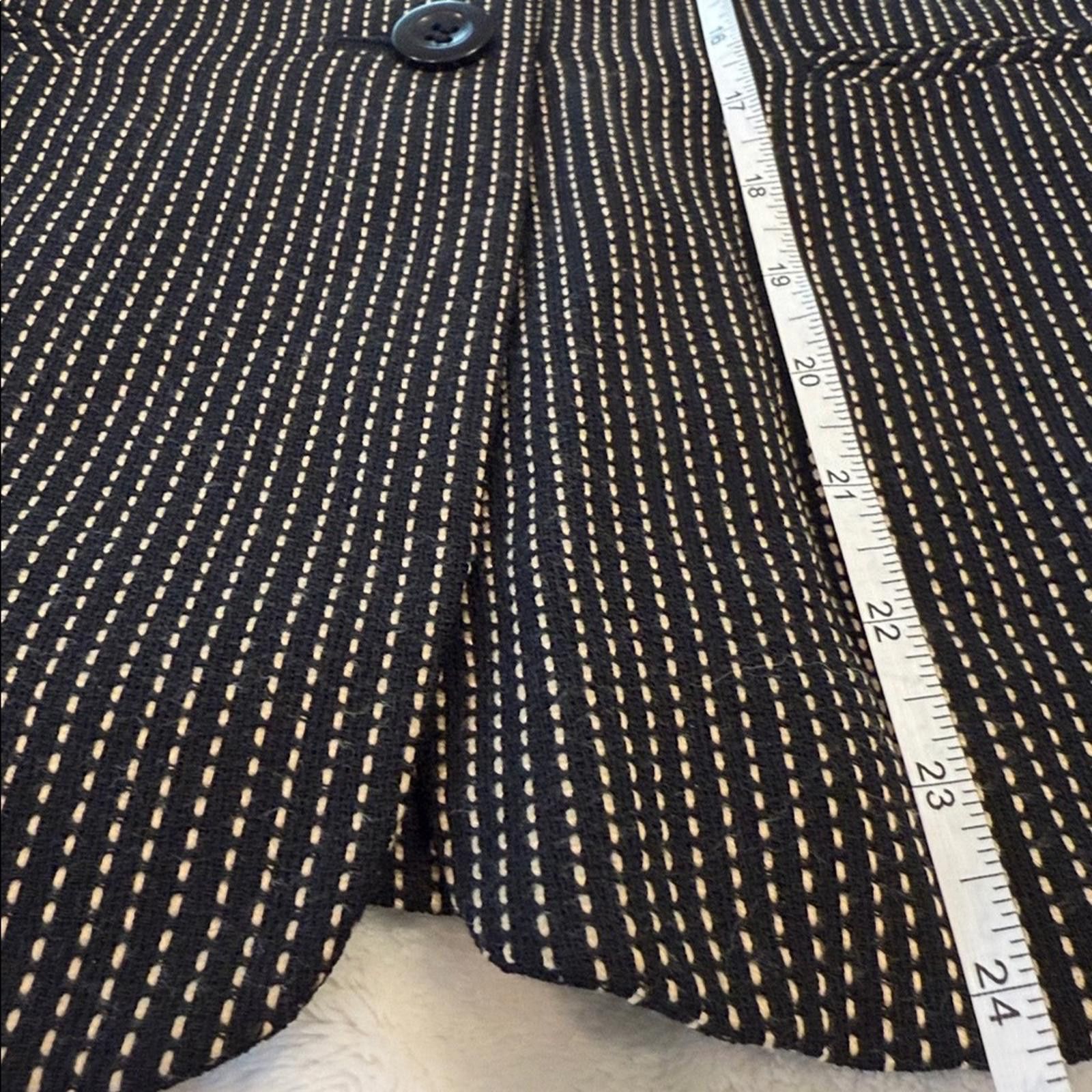Other Classiques Entier Black Cream Wool Blend Blazer pockets SZ 2 Size XS / US 0-2 / IT 36-38 - 11 Thumbnail