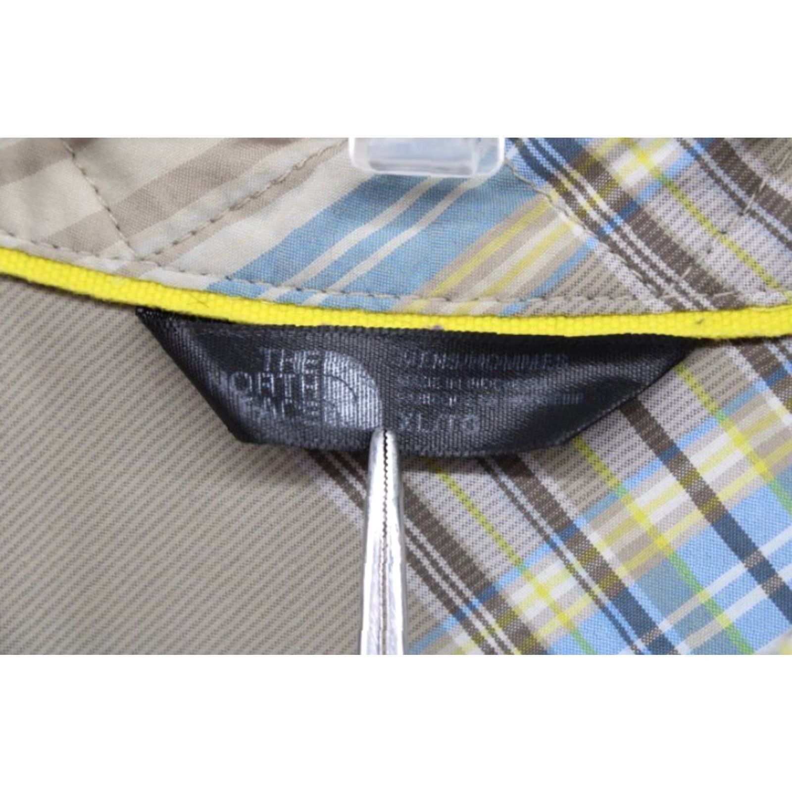 The North Face The North Face Shirt Men's XL Beige Plaid Short Sleeve Button-Up Outdoors Preppy Size US XL / EU 56 / 4 - 3 Thumbnail