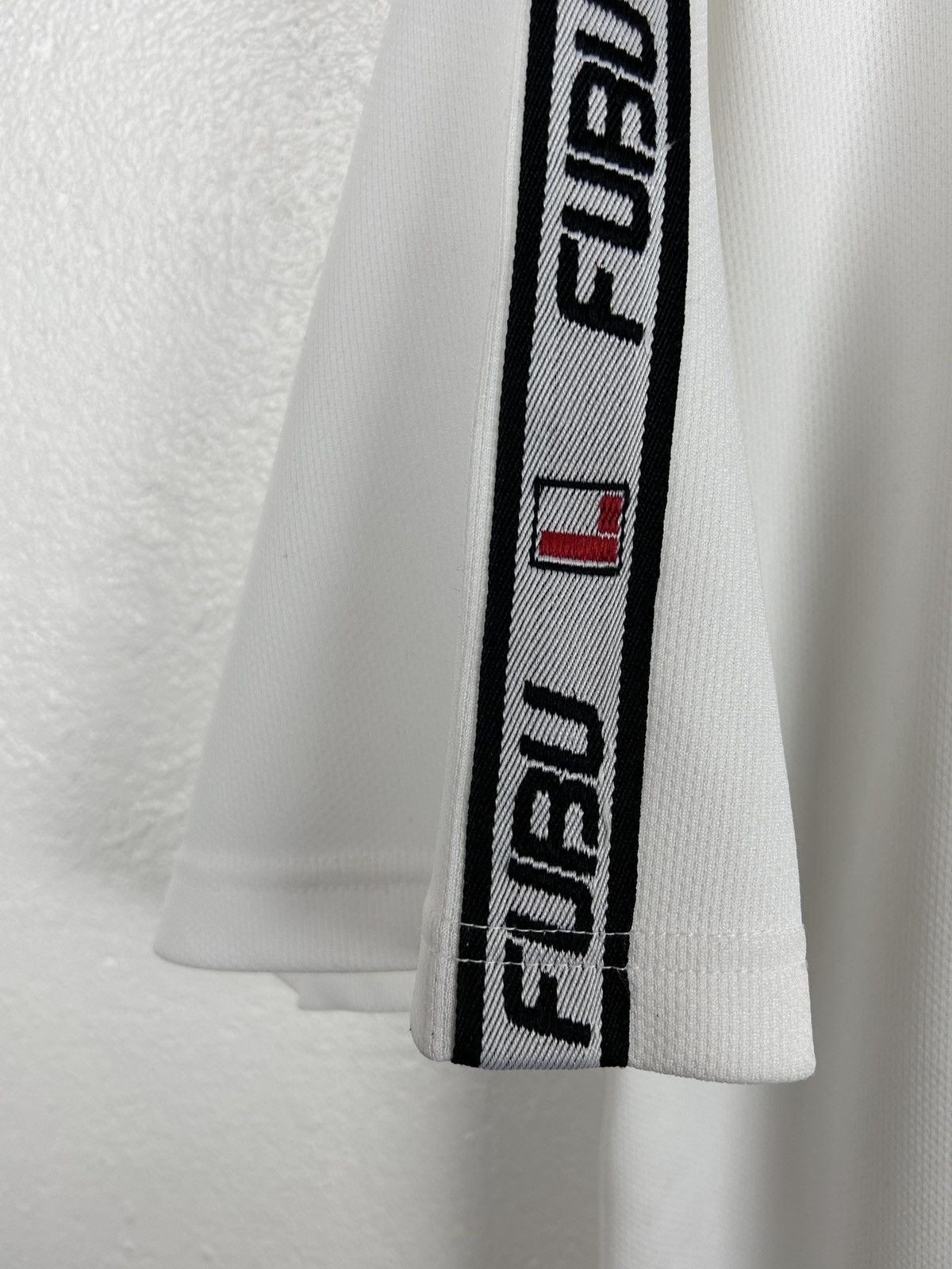 Fubu Vintage Fubu 05 The Collection Lampas Shortsleeve T-Shirt Size US M / EU 48-50 / 2 - 3 Thumbnail