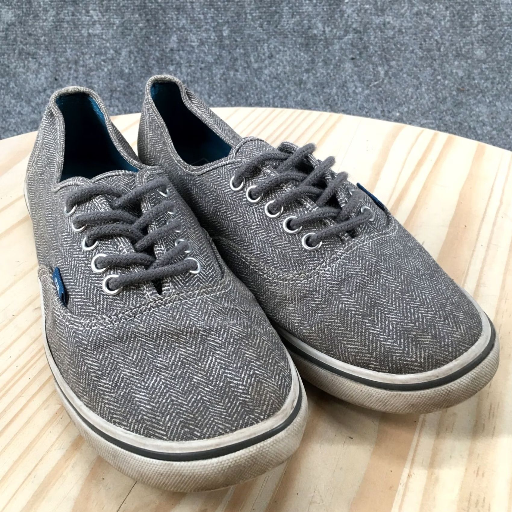 Vans Vans Shoes Mens 7 Womens 8.5 Skate Lace Up Sneakers Gray Fabric Low Top Casual Size M / US 6-8 / IT 42-44 - 3 Thumbnail