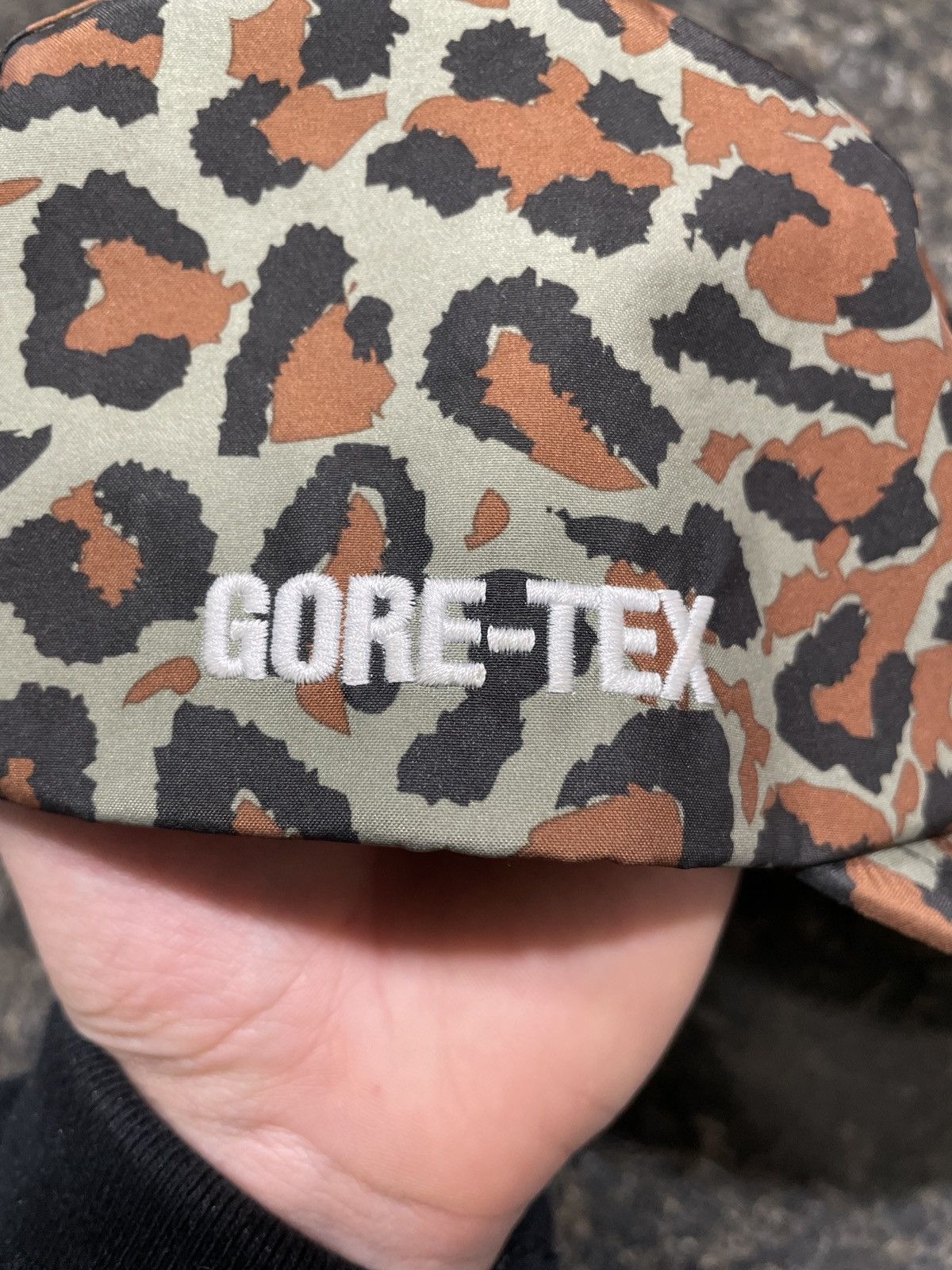 Goretex × Supreme Leopard Supreme x Goretex Size ONE SIZE - 6 Thumbnail