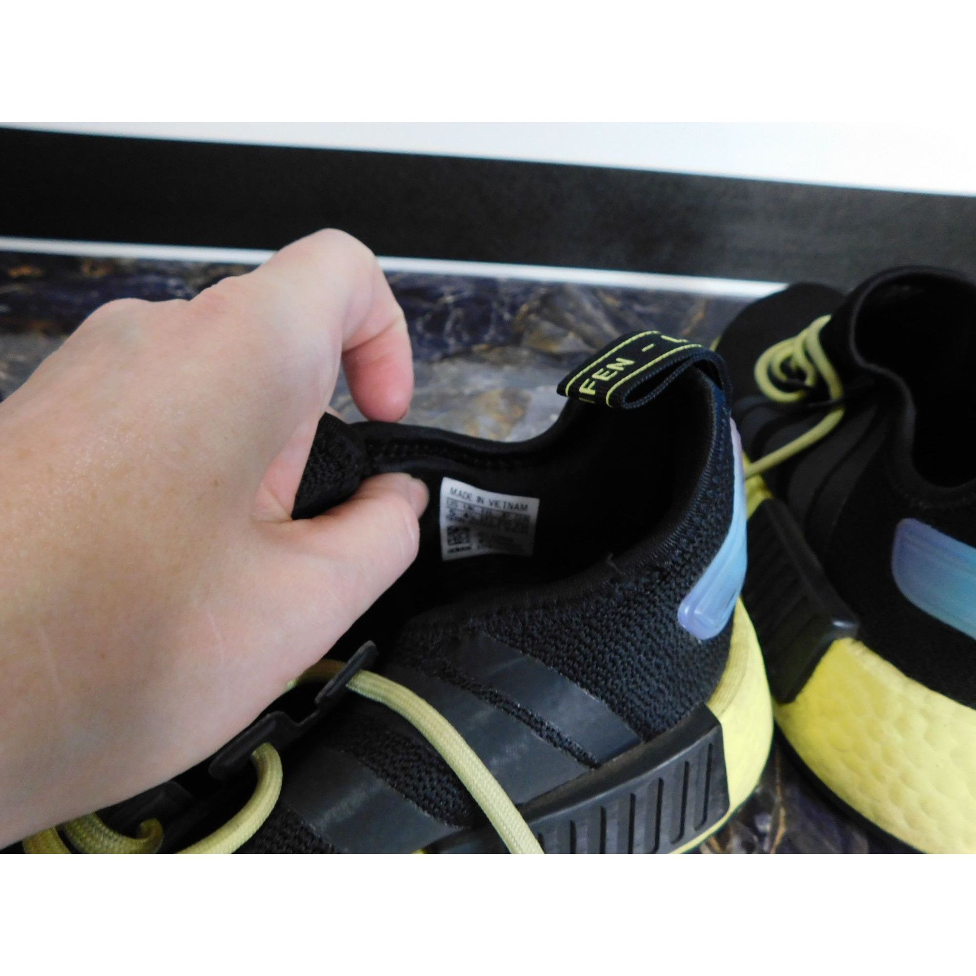 Adidas Adidas Originals NMD_R1 J Core Black Pulse Yellow Sneakers S Size US 5 / EU 37 - 6 Thumbnail