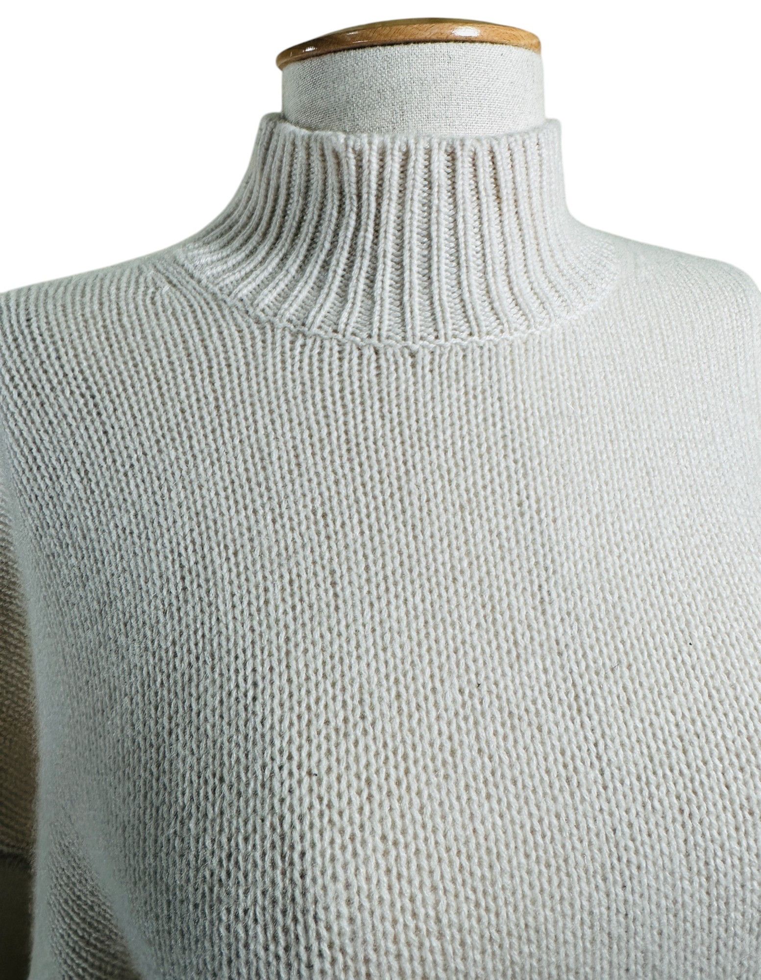 Other From Future ivory cashmere sweater Size M / US 6-8 / IT 42-44 - 3 Thumbnail