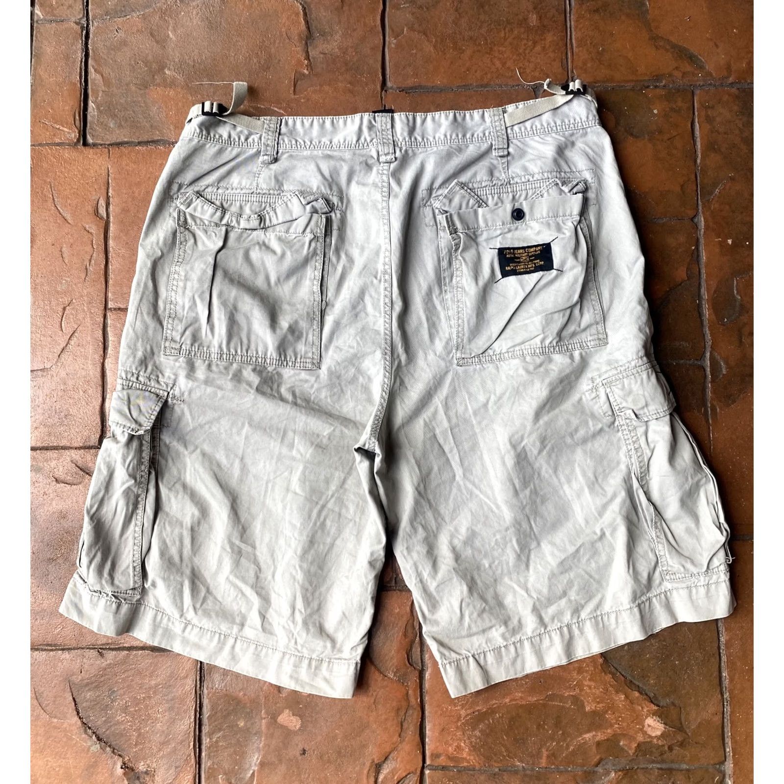 Polo Ralph Lauren VINTAGE Polo Ralph Lauren Military Surplus Fatigue Utility Cargo Shorts 40 Mens Beig e 90s Army Outdoor Cargo Short Size US L / EU 52-54 / 3 - 3 Thumbnail
