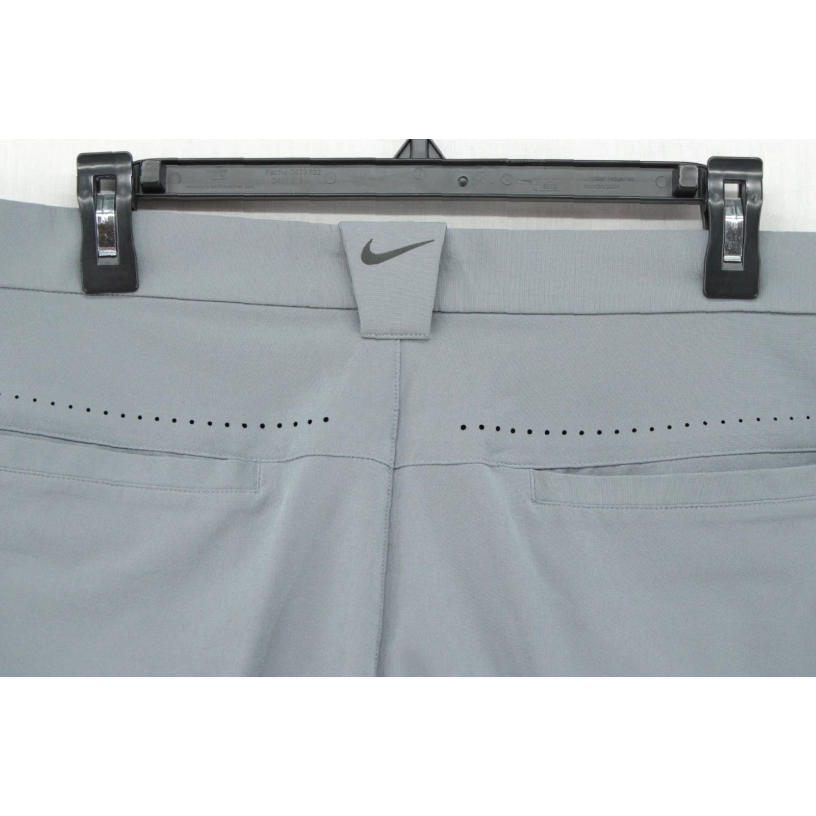 Nike Nike Tour Performance Gray Flat Front Golf Shorts Shirt Stay Vented Mens Size 40 Size US L / EU 52-54 / 3 - 3 Thumbnail