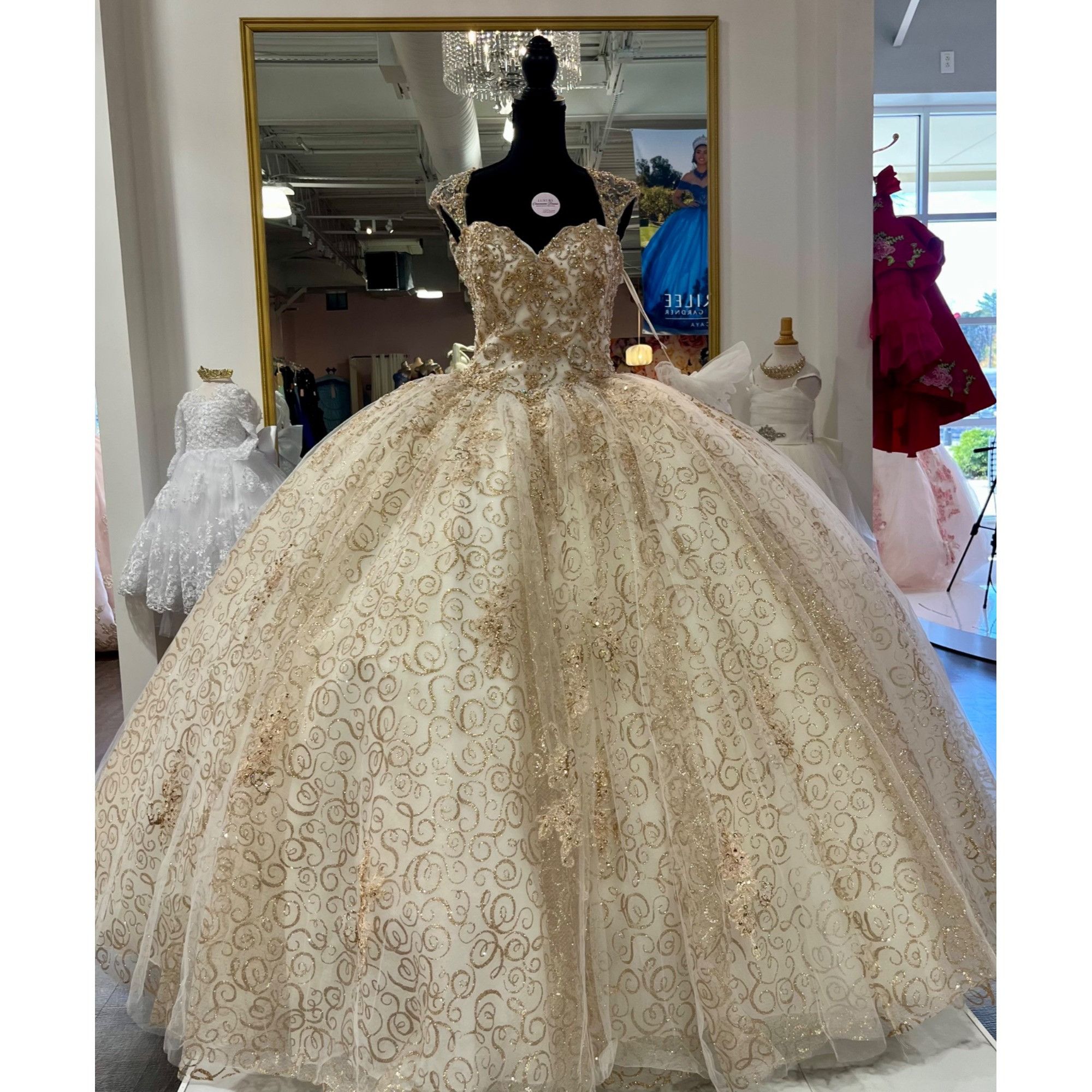 Other 89246 Quinceanera dress by Vizacaya Crystal Beaded, Metallic Size M / US 6-8 / IT 42-44 - 2 Thumbnail