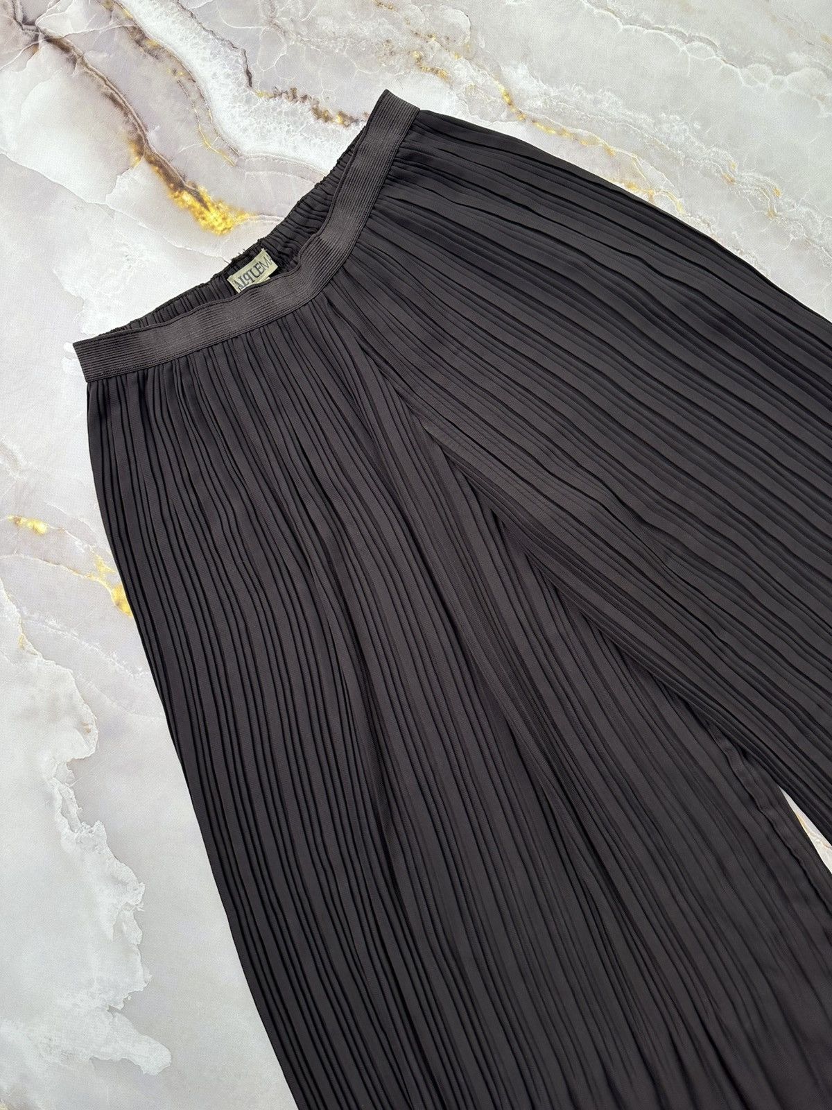 Japanese Brand Vintage Cropped Pleated Wide Pants Size 26" / US 2 / IT 38 - 4 Thumbnail