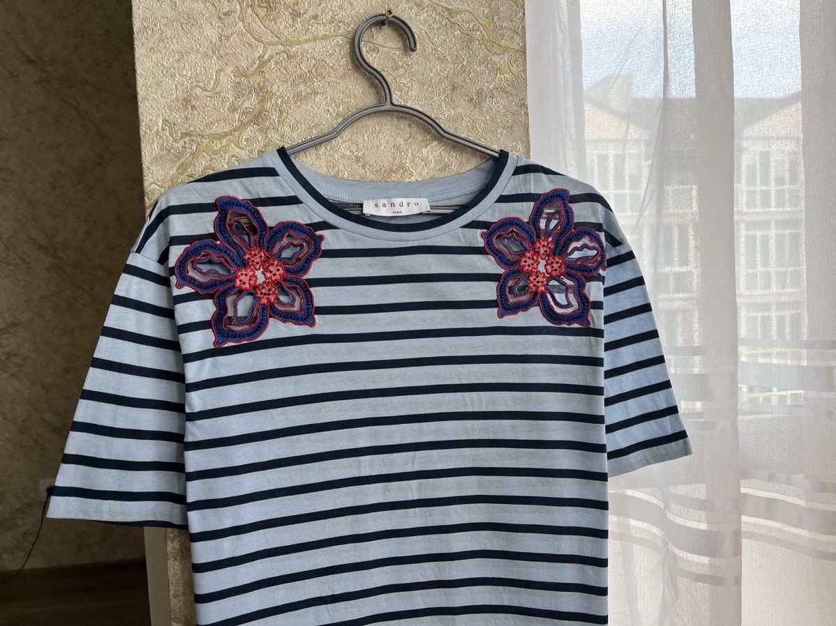 Sandro Sandro Paris Flowers Tshirt Size S / US 4 / IT 40 - 2 Thumbnail