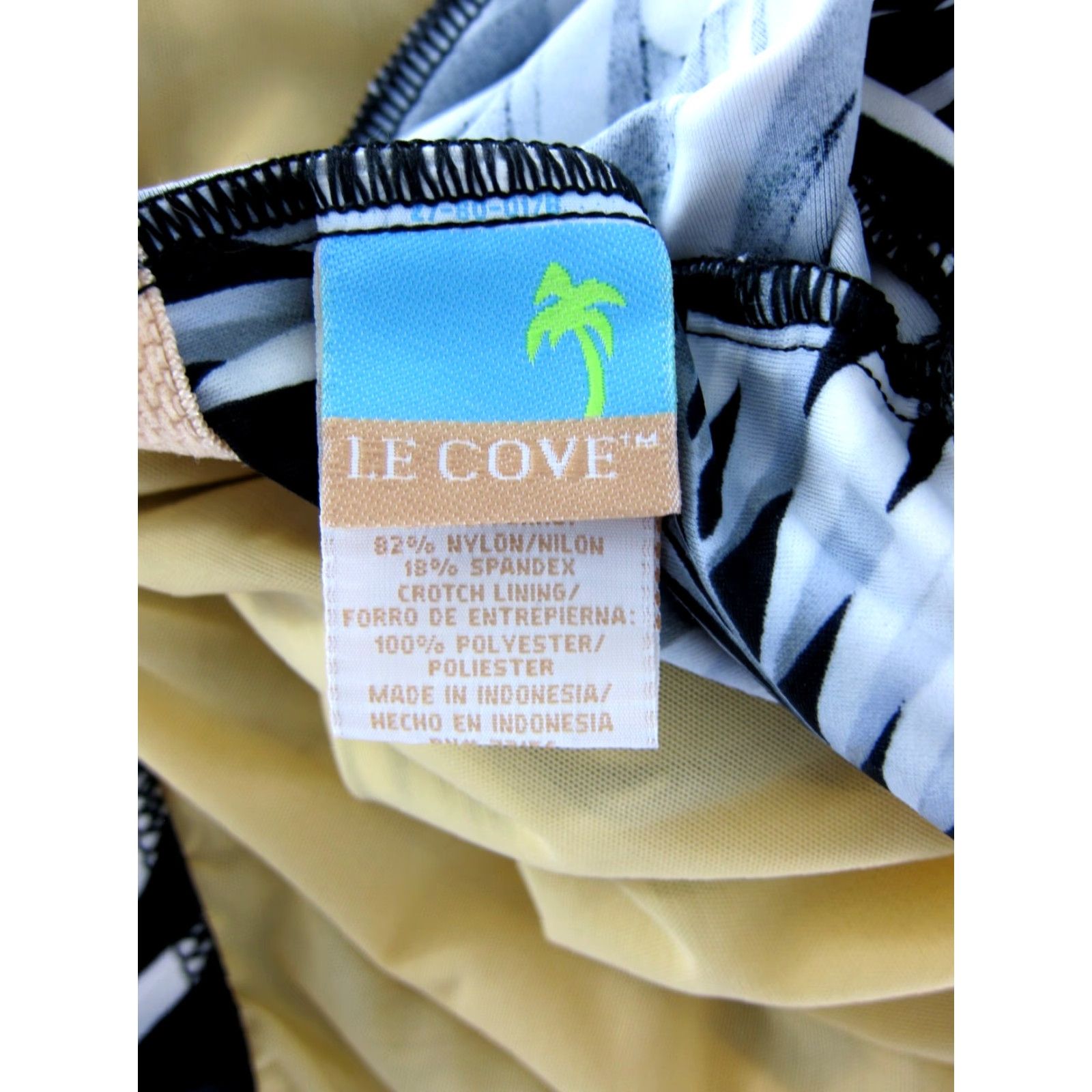 Vintage VINTAGE Le Cove Black White Floral Built In Bra One Piece Swimsuit Women Size 16 Size ONE SIZE - 3 Thumbnail