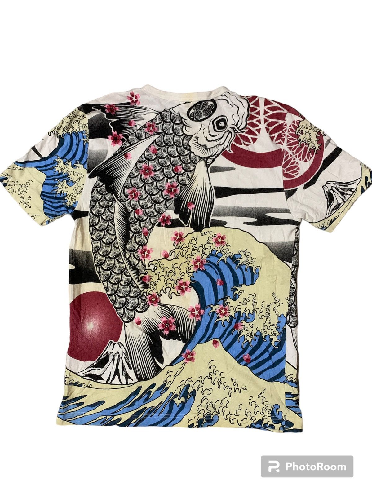 Japanese Brand Nice Graphics Overprints Koi Sukajan Tee Size US M / EU 48-50 / 2 - 1 Thumbnail
