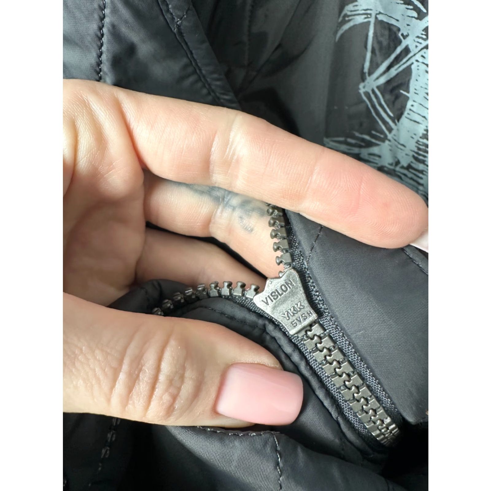 Barbour Barbour Barbour International Ariel Mens Quilted Jacket XL Gray Quilted Jacket Mens Barbour International Ariel XL Gray Size US XL / EU 56 / 4 - 6 Thumbnail