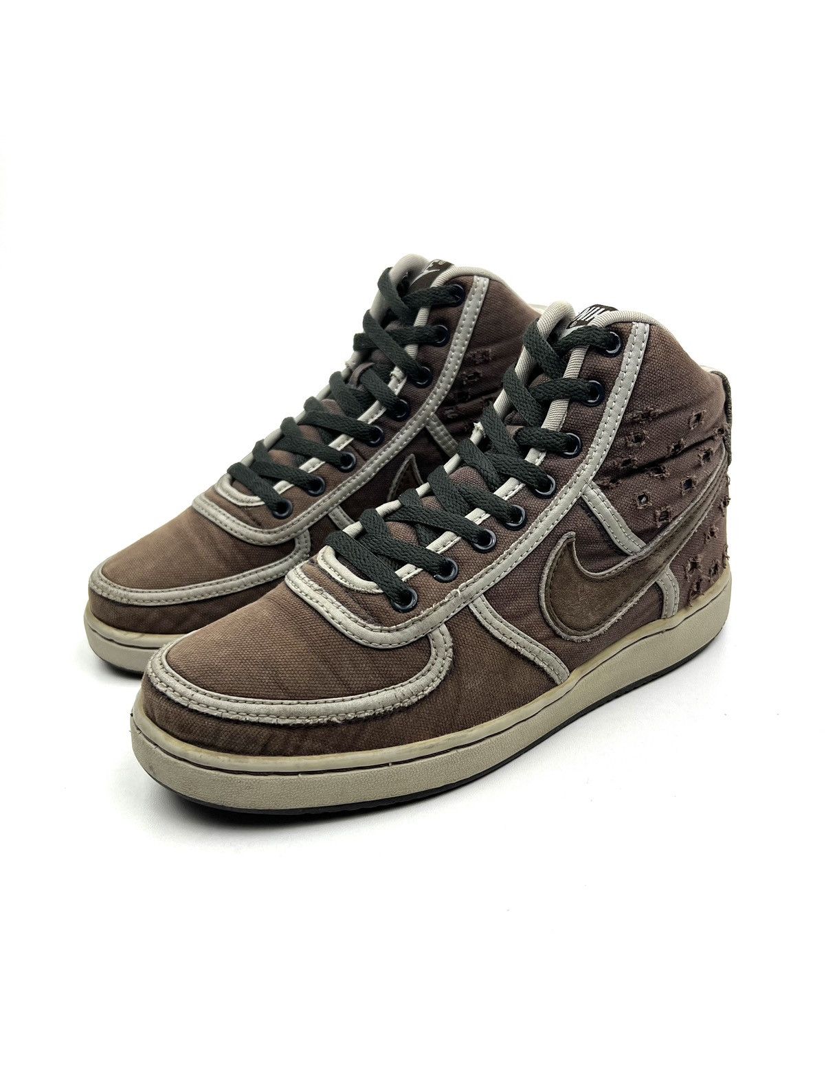 image of Nike Supreme Vandal 2004 Shoes in Brown, Men's (Size 8)