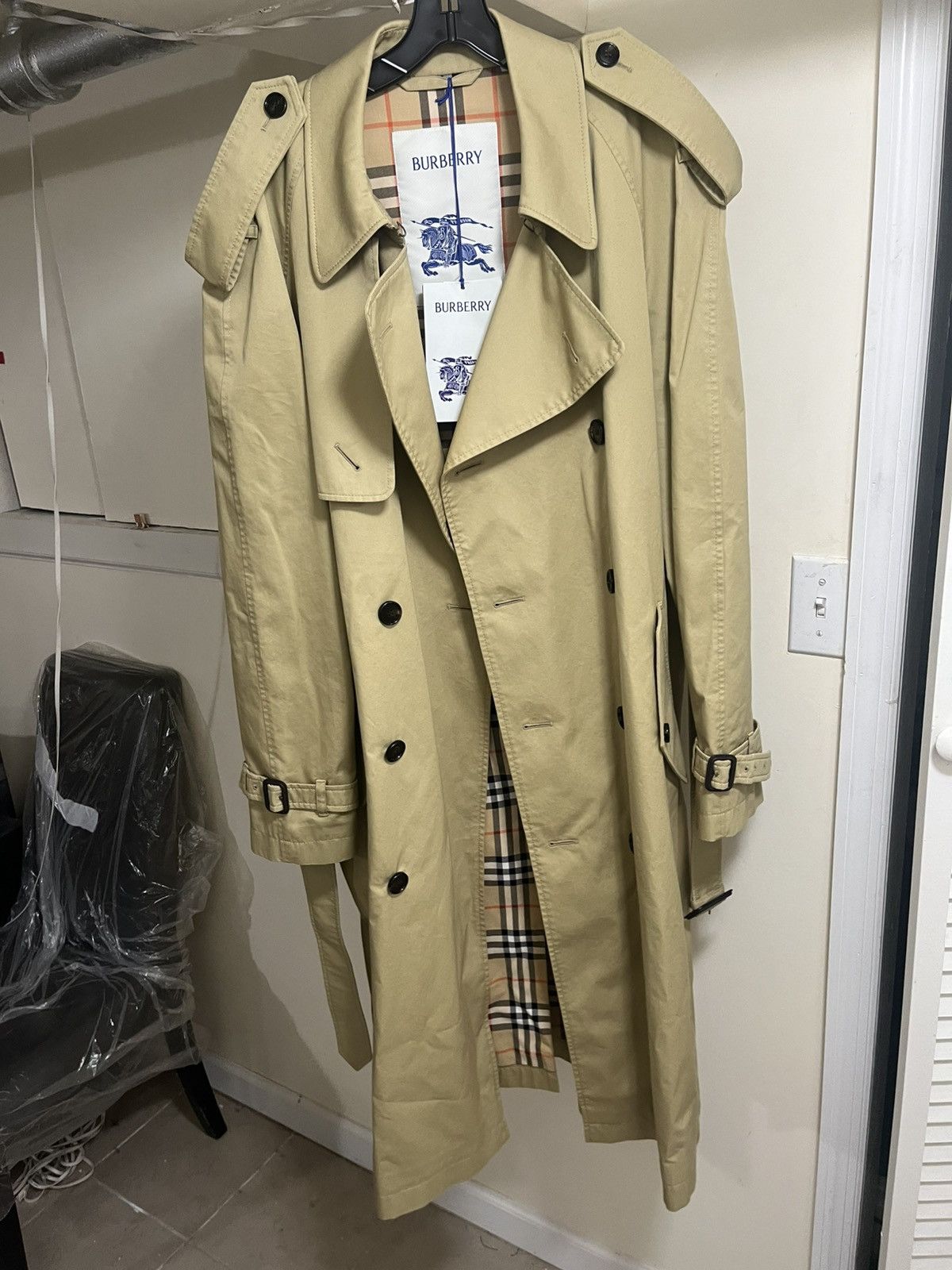 Burberry Prorsum Burberry Men’s Mid-Length Gabardine Trench Coat Sz 48 Size US M / EU 48-50 / 2 - 17 Thumbnail