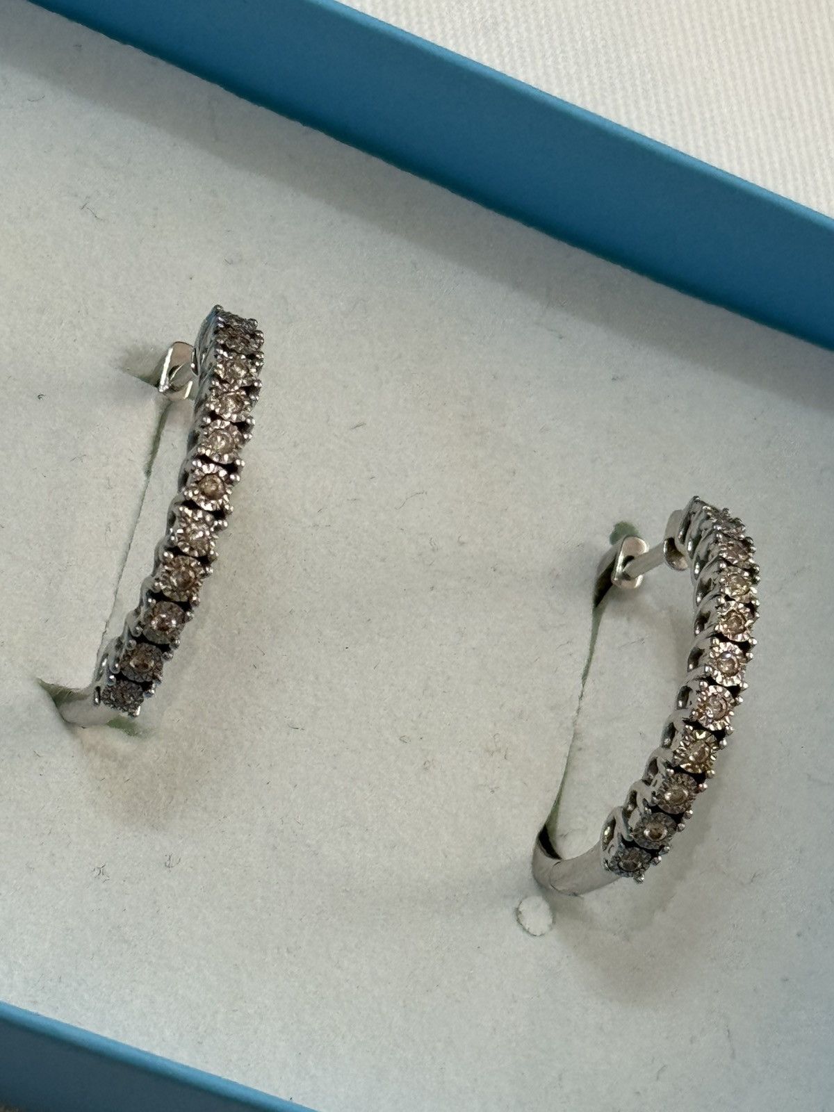 Other ZEI 10k White Gold 1.0ctw DIAMOND LARGE HOOP Vintage Earring Size ONE SIZE - 1 Thumbnail