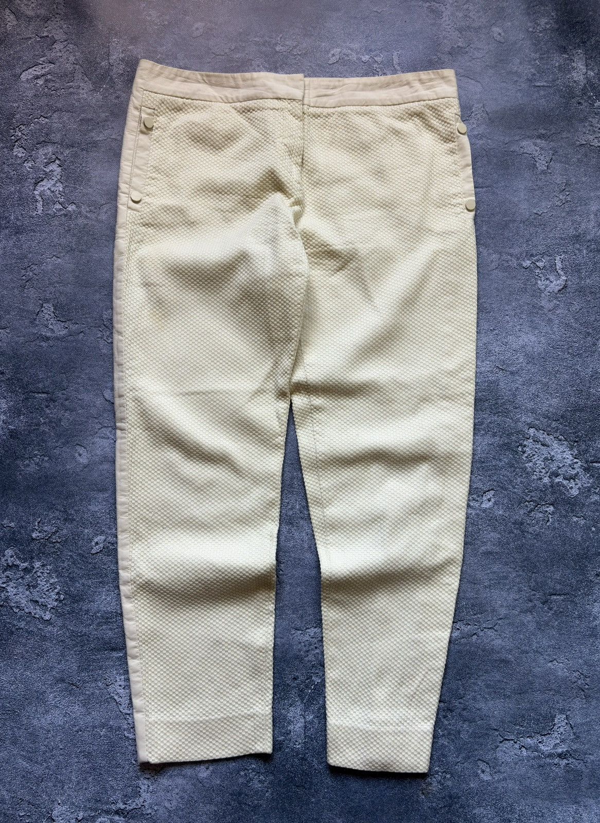 Salvatore Ferragamo Vintage Salvatore Ferragamo Luxury Women’s Waffle Pants Rare Size 30" / US 8 / IT 44 - 1 Thumbnail