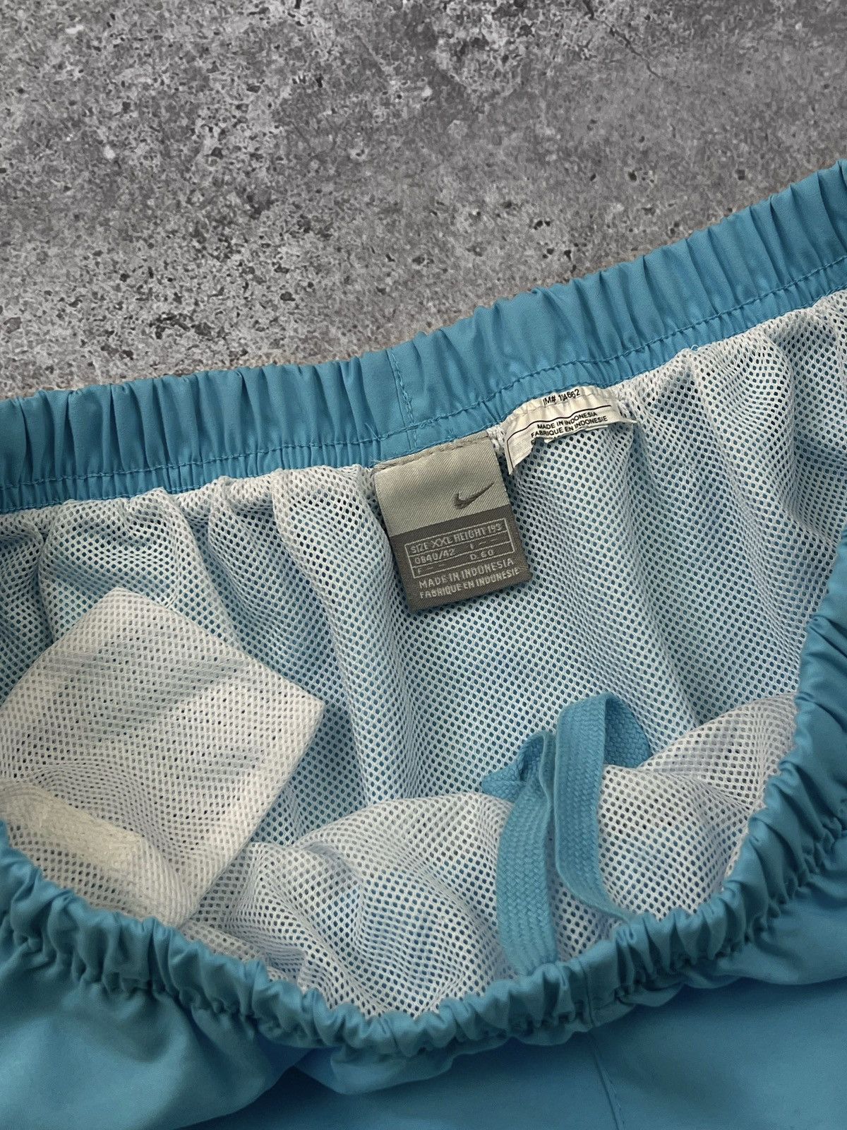 Nike Vintage Nike Swoosh Swimwear Shorts Size US 34 / EU 50 - 4 Thumbnail