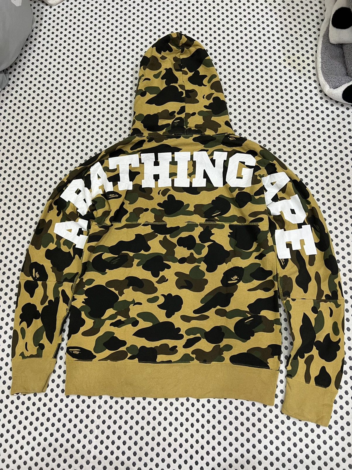 Bape Bape 1st camo hoodie. Size US M / EU 48-50 / 2 - 4 Thumbnail