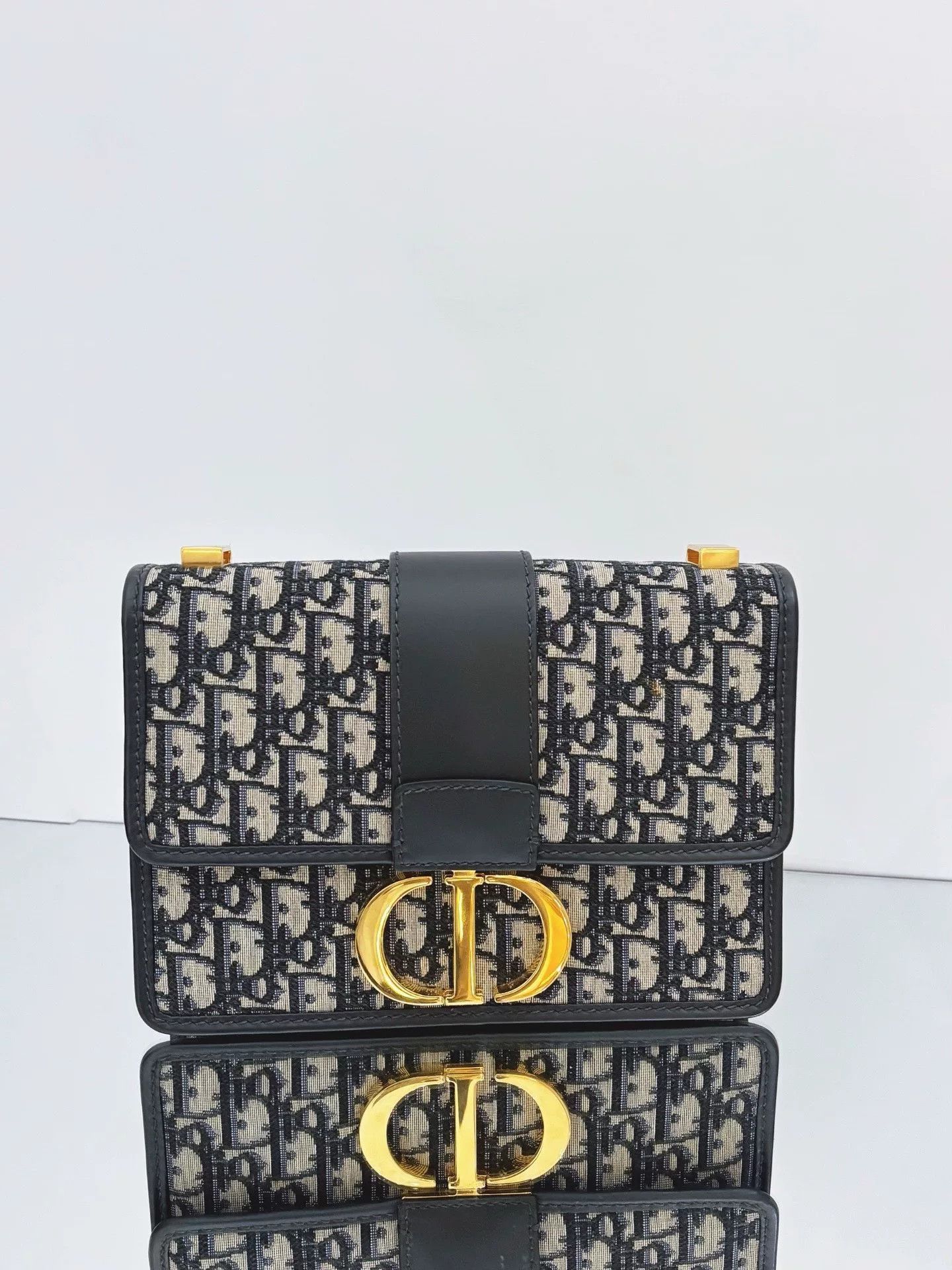 Dior Pre-loved Bag Very good condition Size ONE SIZE - 1 Thumbnail