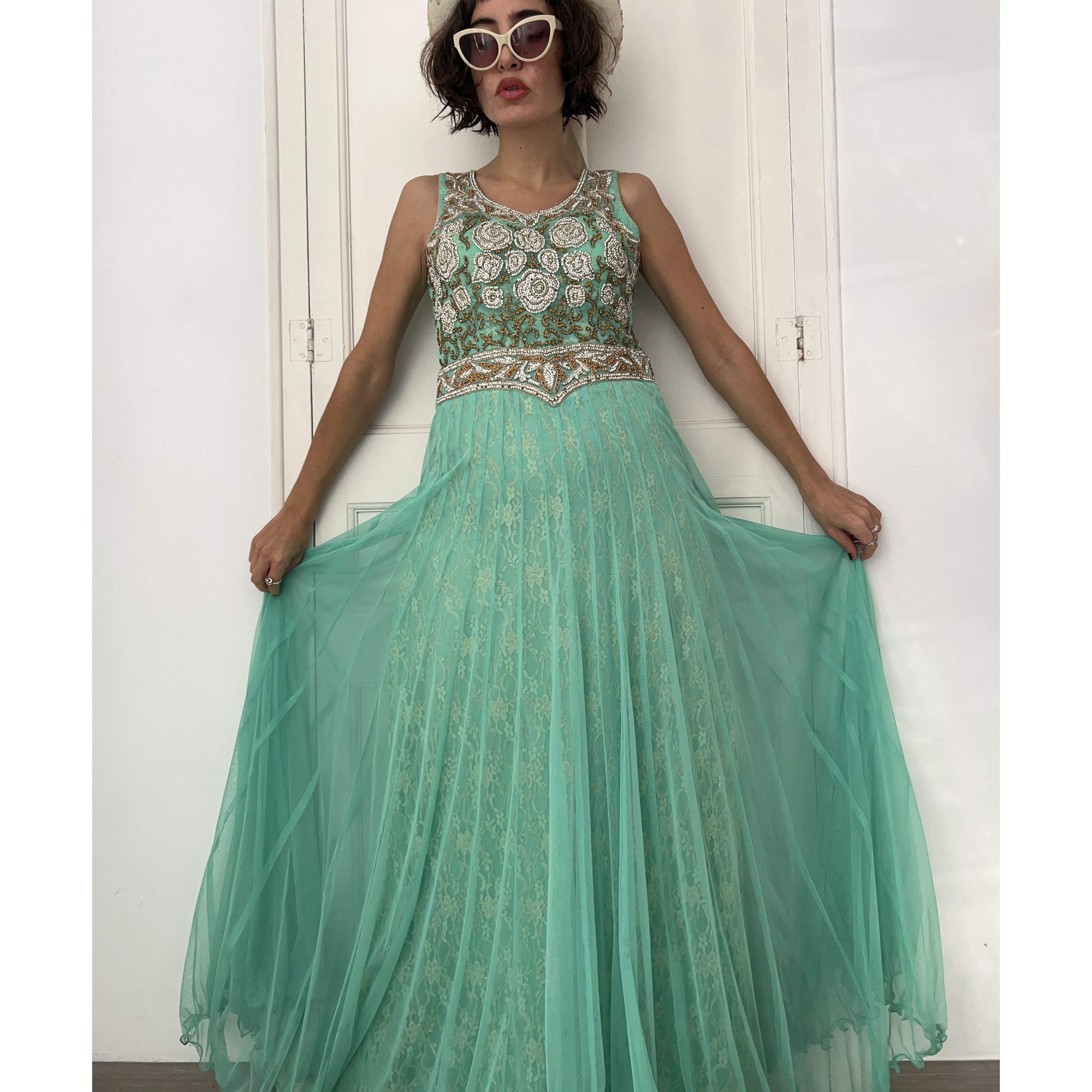 Vintage Mint Green Gold Embroidered Anarkali Gown Size M / US 6-8 / IT 42-44 - 1 Thumbnail