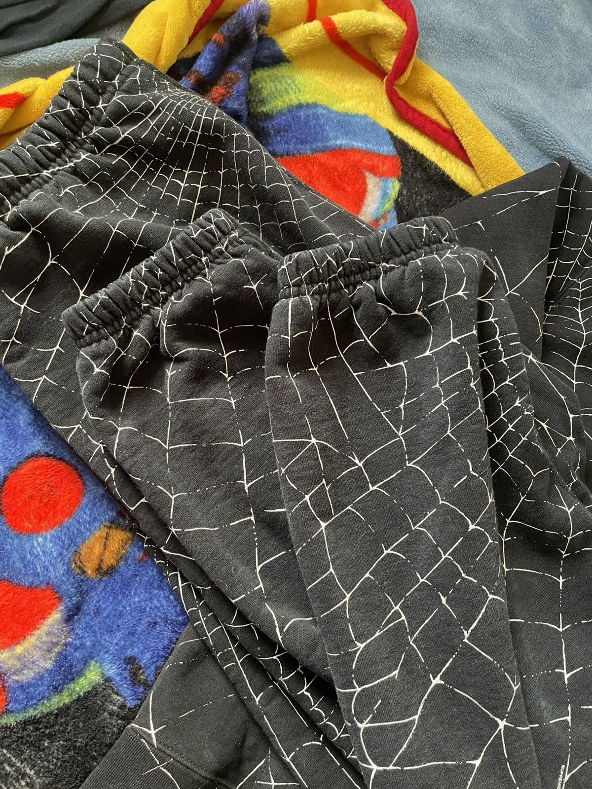 Supreme 2016 supreme spiderweb sweat suit Size US 34 / EU 50 - 1 Thumbnail