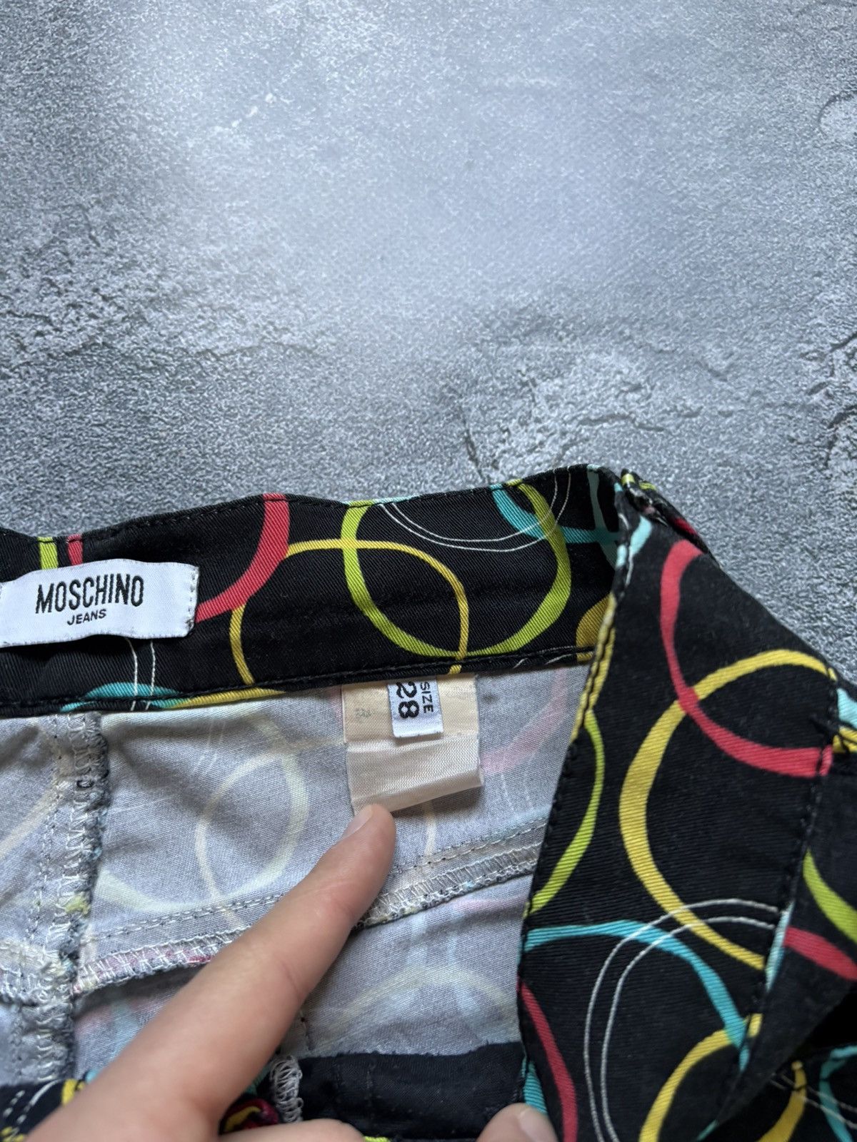 Moschino Crazy Vintage Moschino Jeans Donna Geometric Printed Pants Size 28" / US 6 / IT 42 - 9 Thumbnail