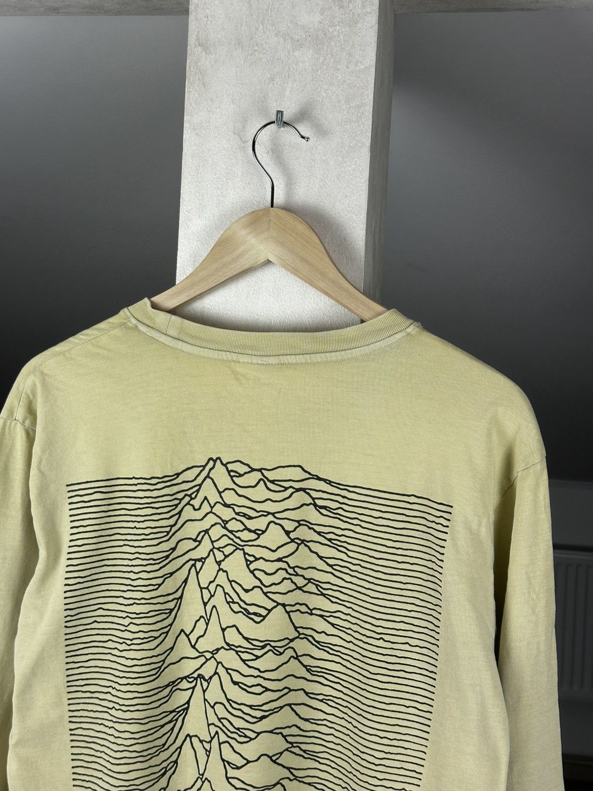 Band Tees Vintage Joy Division Band Long Sleeve Y2K Rock Band Tee Size US L / EU 52-54 / 3 - 3 Thumbnail
