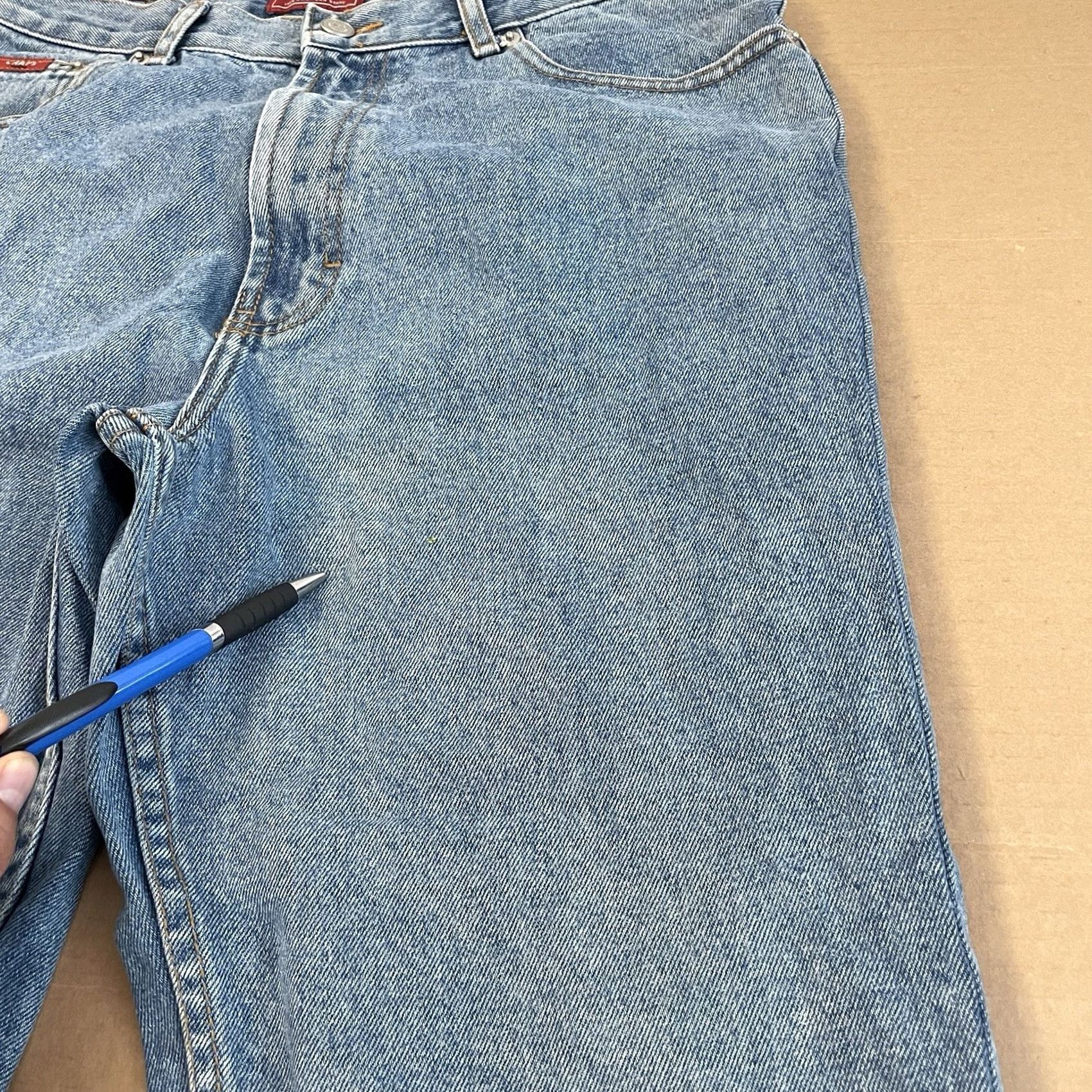 Chaps Chaps Jeans Shirt? 33 x 26 Blue Straight Fit Denim Pockets Mens Adult 90s Hip Hop Retro USA 5-Pocket Style Regular Size US 33 - 4 Thumbnail