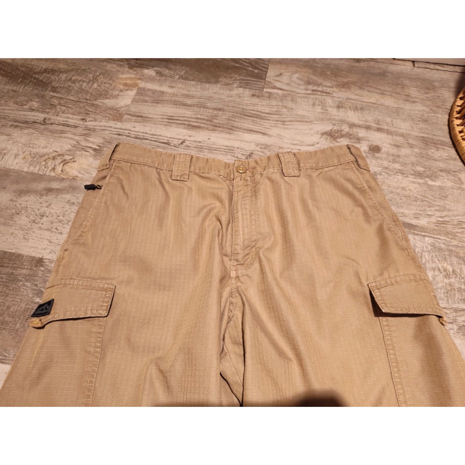 Eddie Bauer Eddie Bauer Utility Cargo Pants Mens 36x30 Khaki Convertible Ripstop Zip Off Cargo Pants Tan 36 Regular Mens Size US 36 / EU 52 - 5 Thumbnail