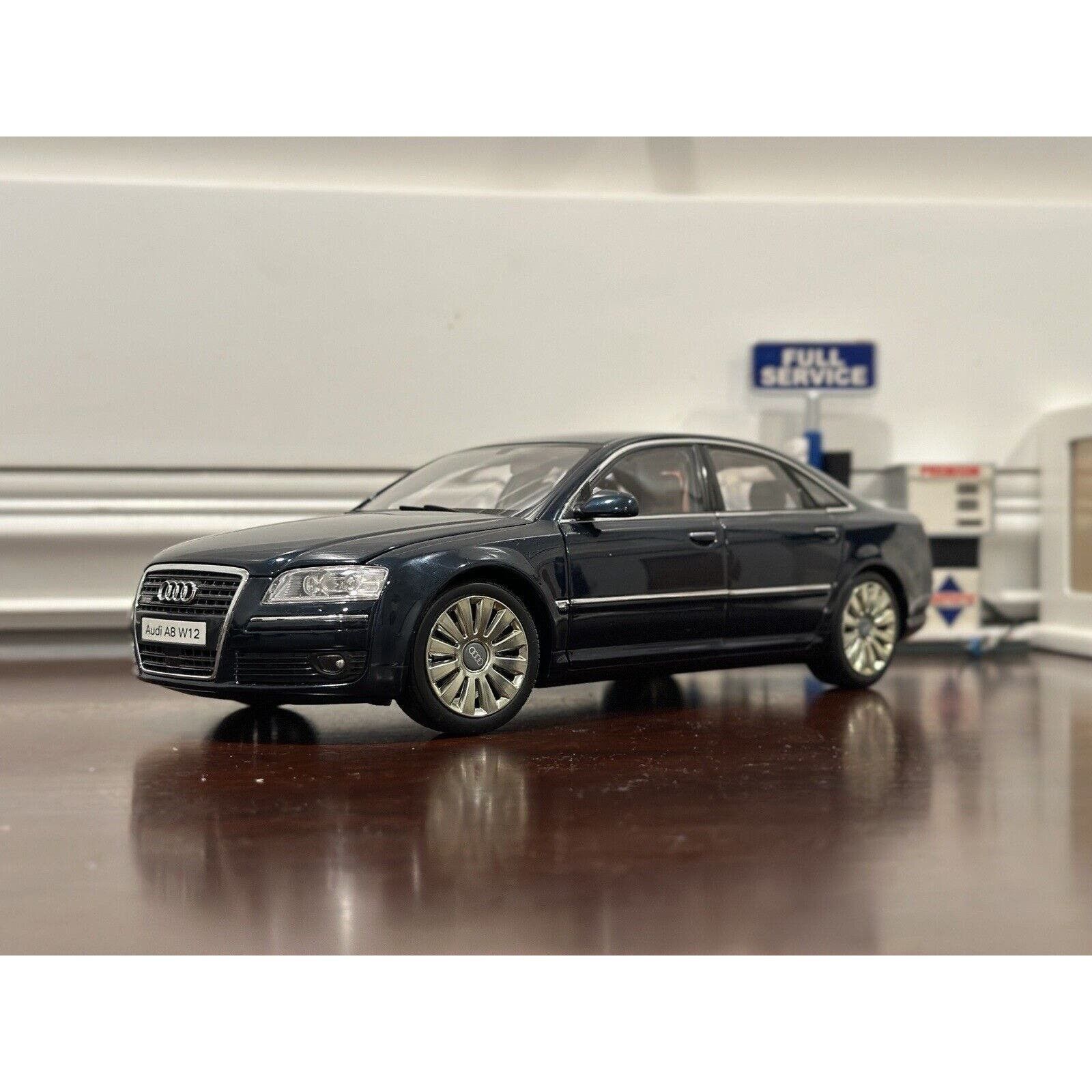 image of Kyosho Audi A8 W12 1:18 Die-Cast Black, Men's