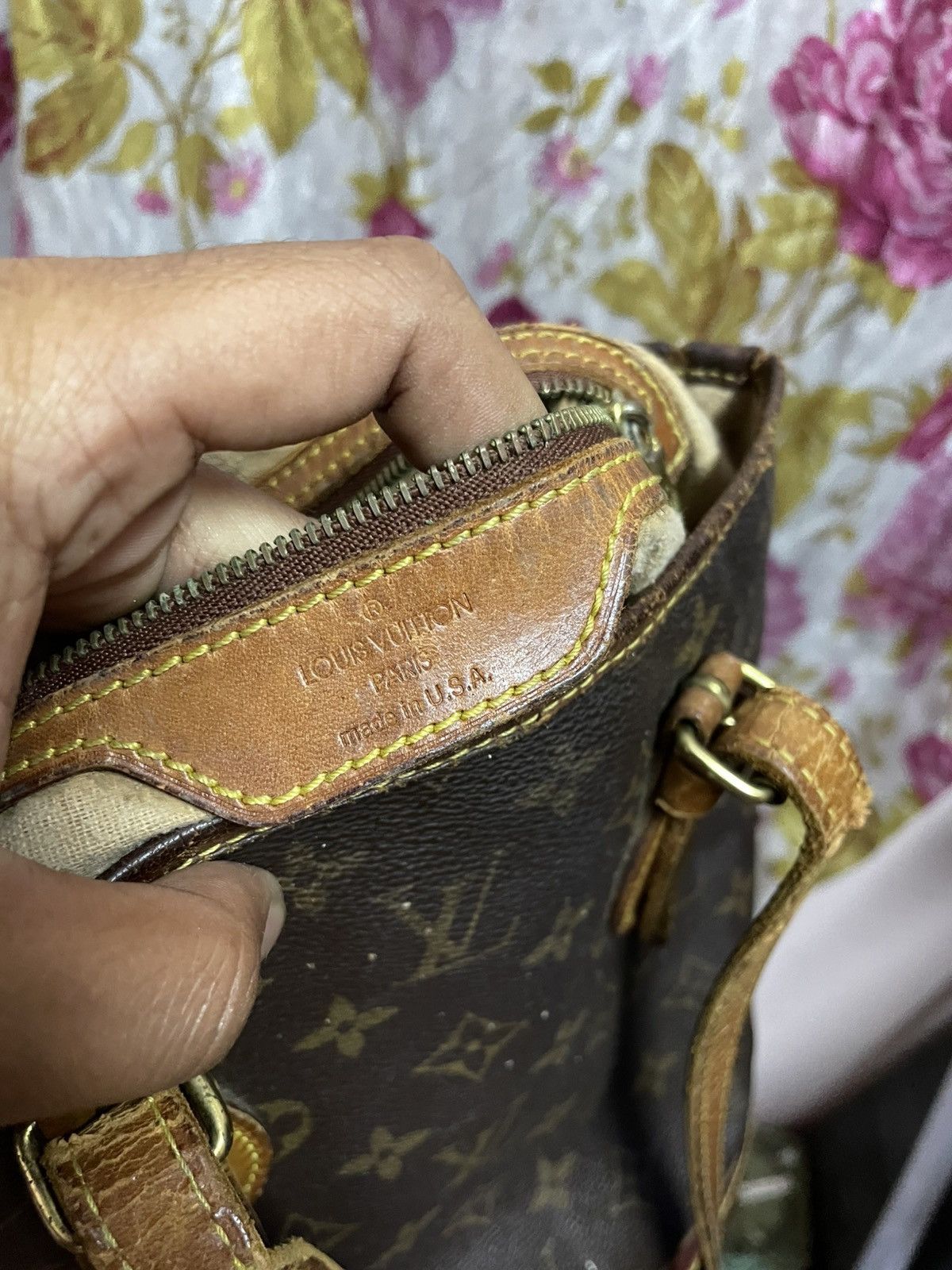 Louis Vuitton Vintage Louis Vuitton Bucket Bag Size ONE SIZE - 5 Thumbnail