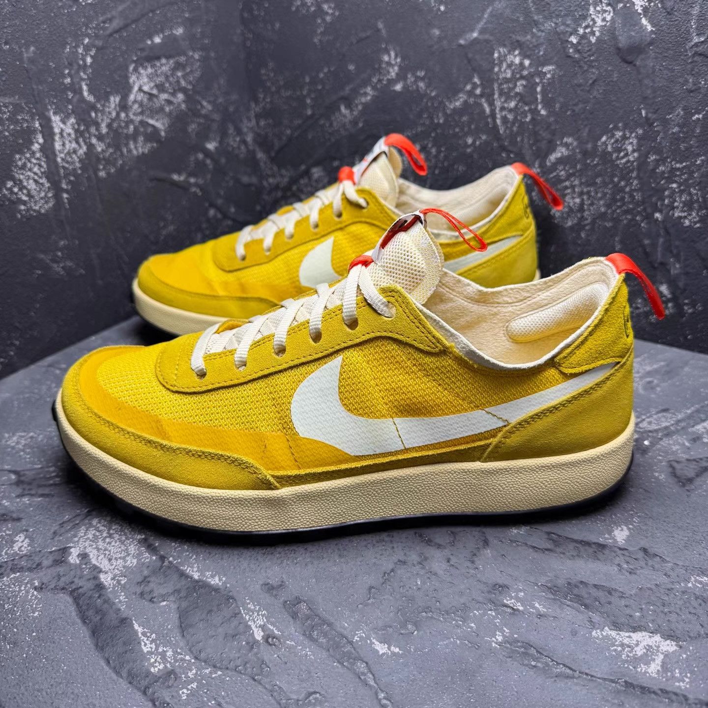 Nike Nike x Tom Sachs Mars Yard 4.0 Yellow Q10 Size US 10 / EU 43 - 7 Thumbnail