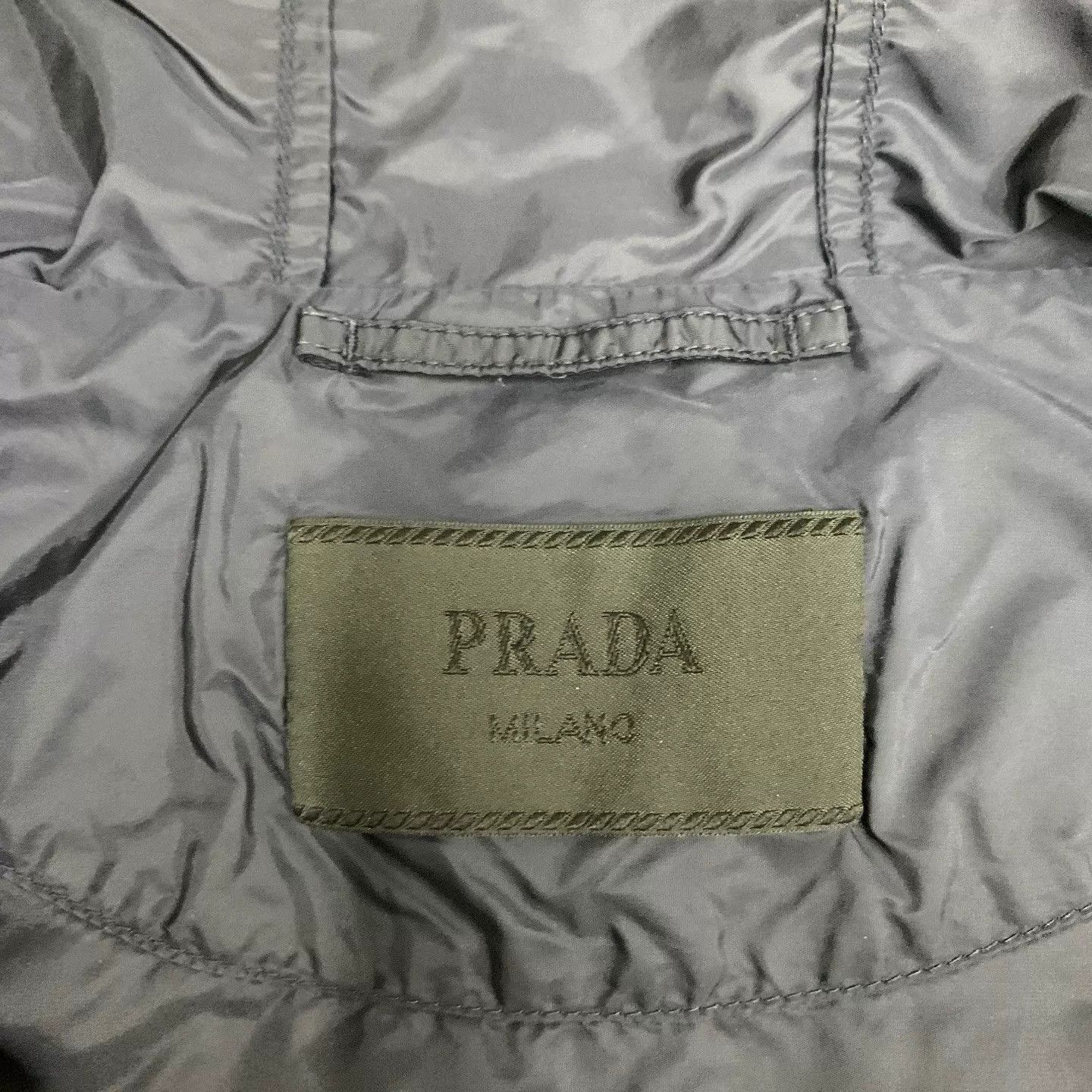 Prada Prada Navy Blue Triangle Logo Jacket XXL 9/10 Hem Scratch Size XXL / US 16-18 / IT 52-54 - 4 Thumbnail