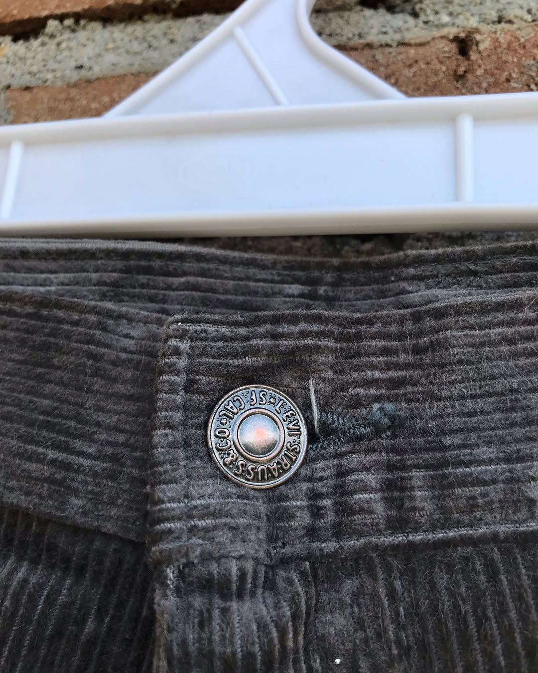 Levi's Very rare Levis big size waist 46 inch Corduroy pants Size US 44 / EU 60 - 4 Thumbnail