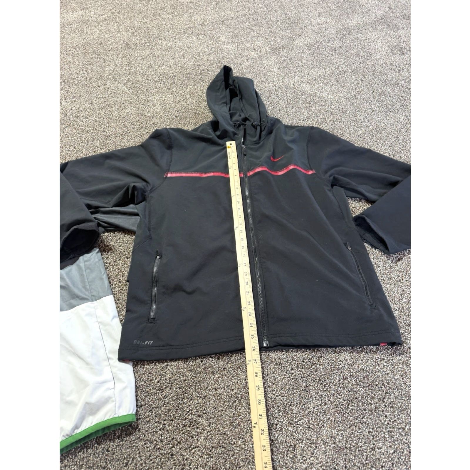 Nike Nike Mens Jacket XL Black Red Windbreaker Under Armour Lot Of 2 Windbreaker Size US XL / EU 56 / 4 - 6 Thumbnail