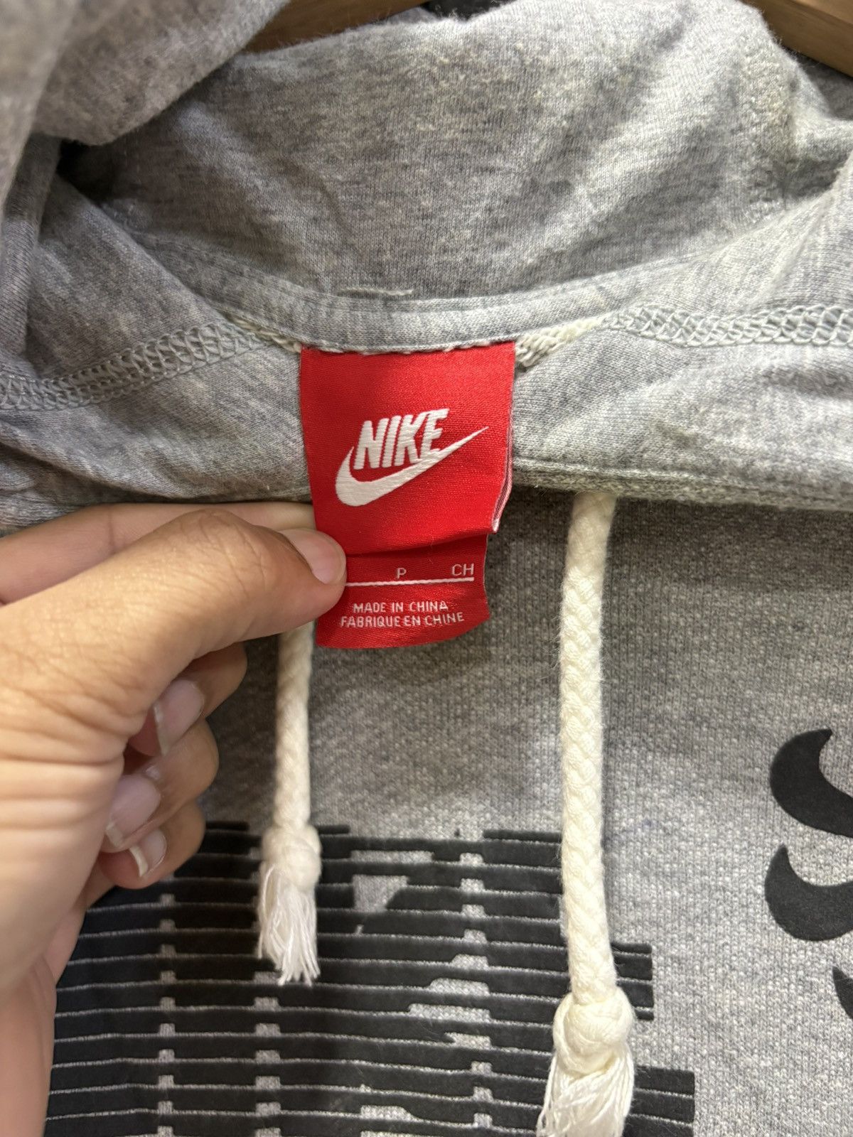 Nike Nike Graphic Print Hoodie Mozambique Trials 76 Grey Jumper Size US S / EU 44-46 / 1 - 4 Thumbnail