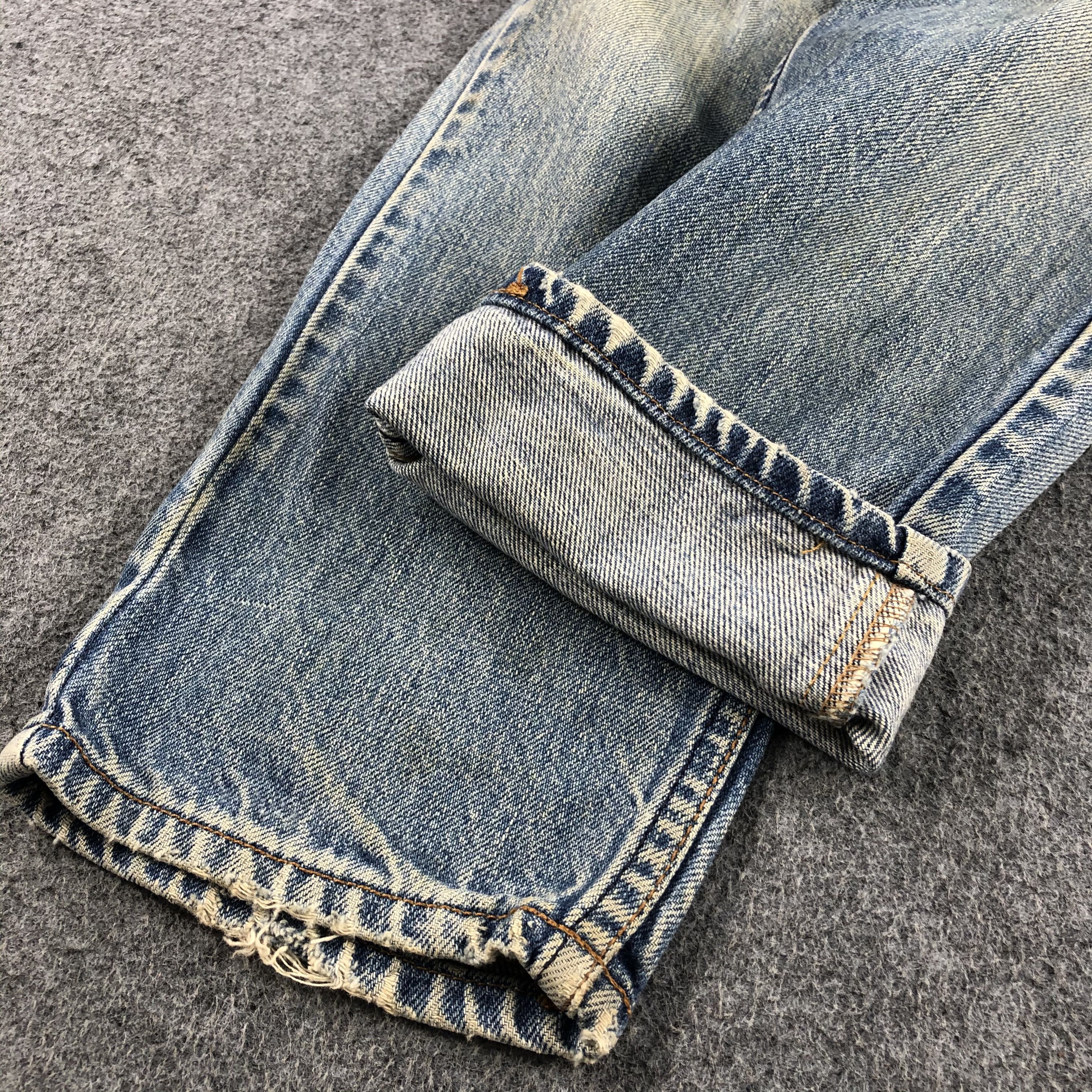 Levi's 90s Vintage Light Wash Levis 603 Jeans-J1893 Size US 31 - 7 Thumbnail