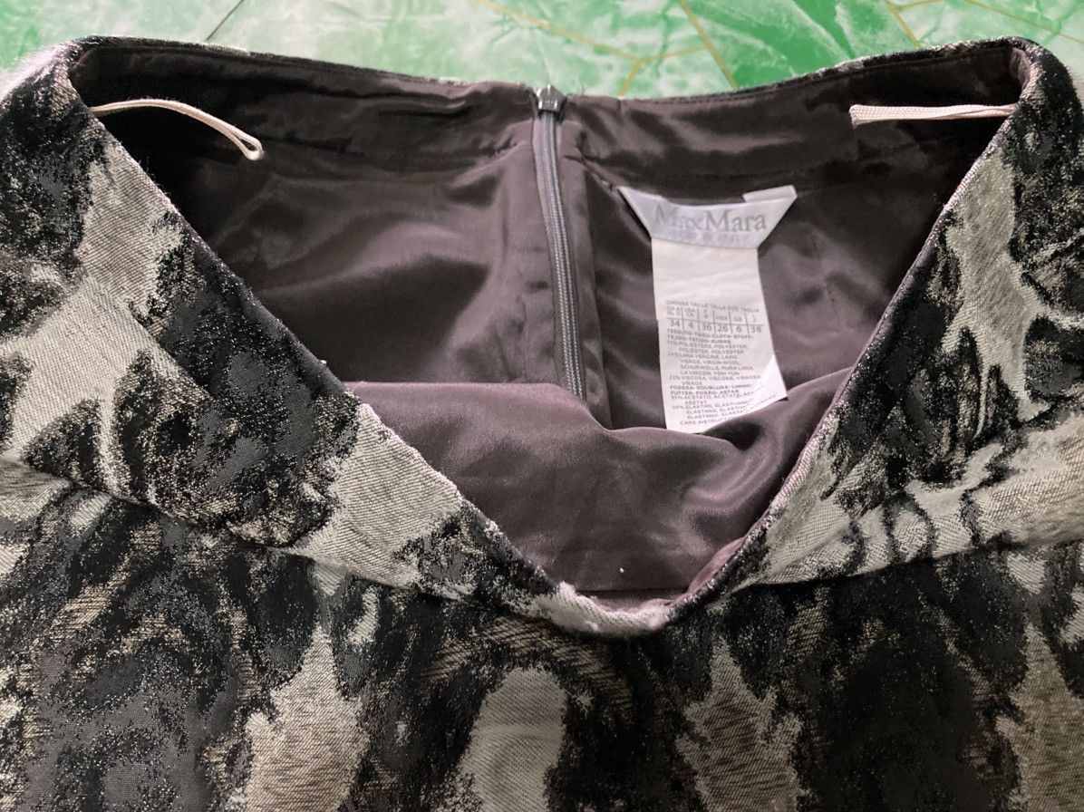 Max Mara MaxMara Mini Skirt Size 26" / US 2 / IT 38 - 4 Thumbnail