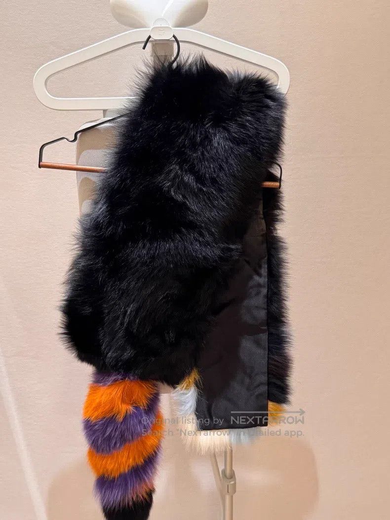 Fendi Fendi size 16x140cm Black Patchwork Fox Fur Shawl Size ONE SIZE - 1 Thumbnail