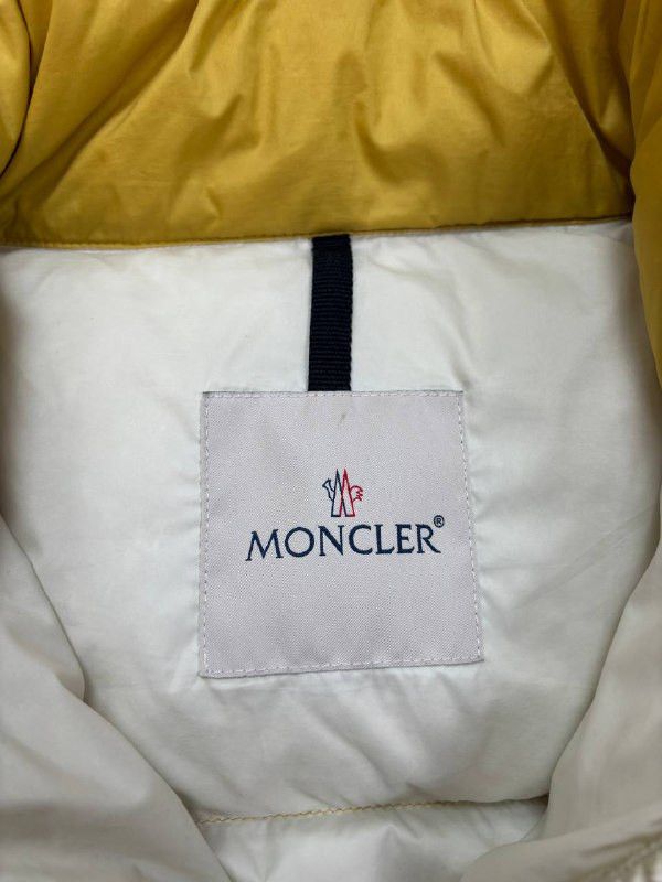 Moncler Moncler Down Jacket Mustard Yellow Size 2 M Lampo Zipper Size US M / EU 48-50 / 2 - 5 Thumbnail